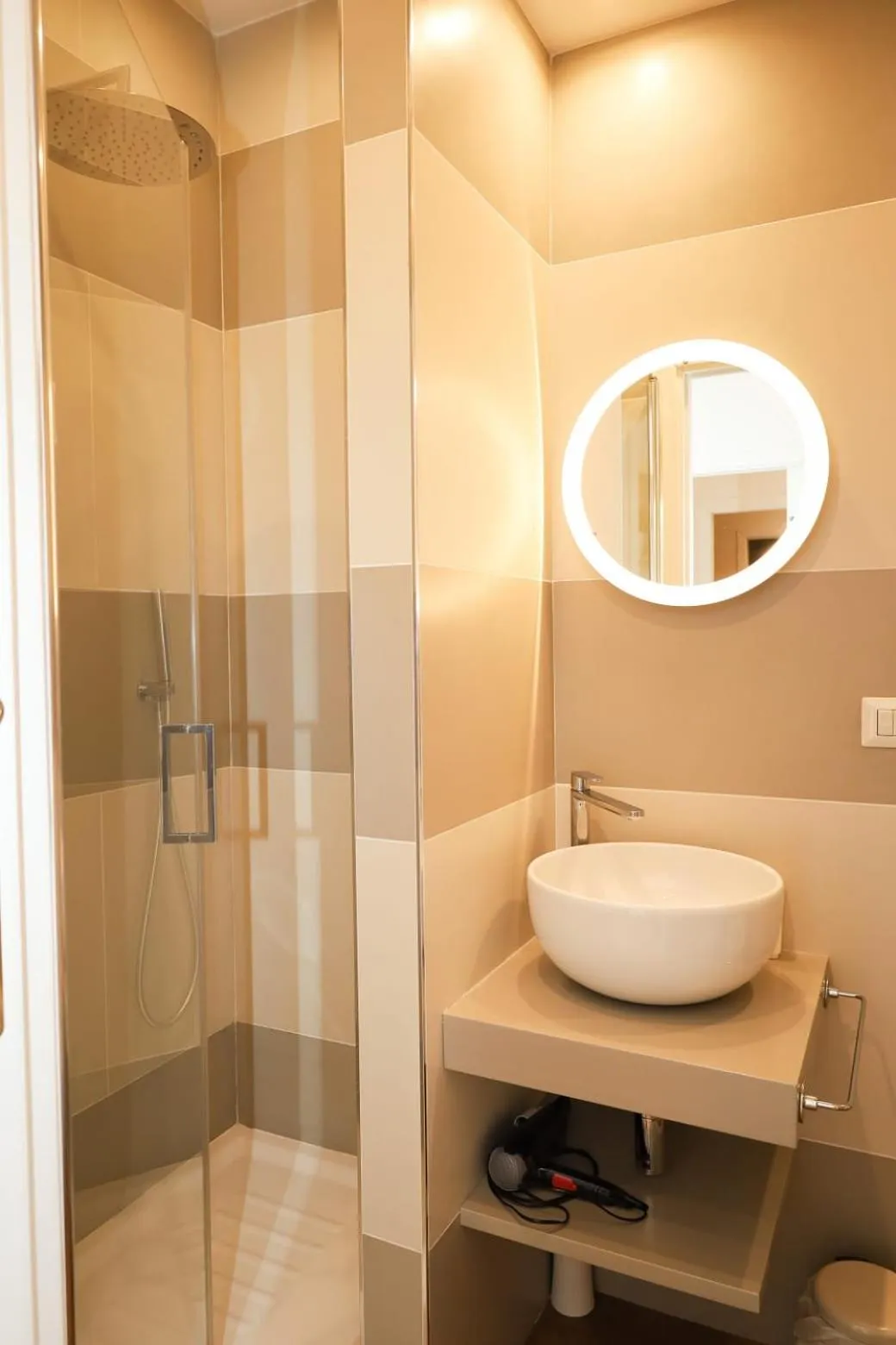 Shower in Covo Degli Angioini