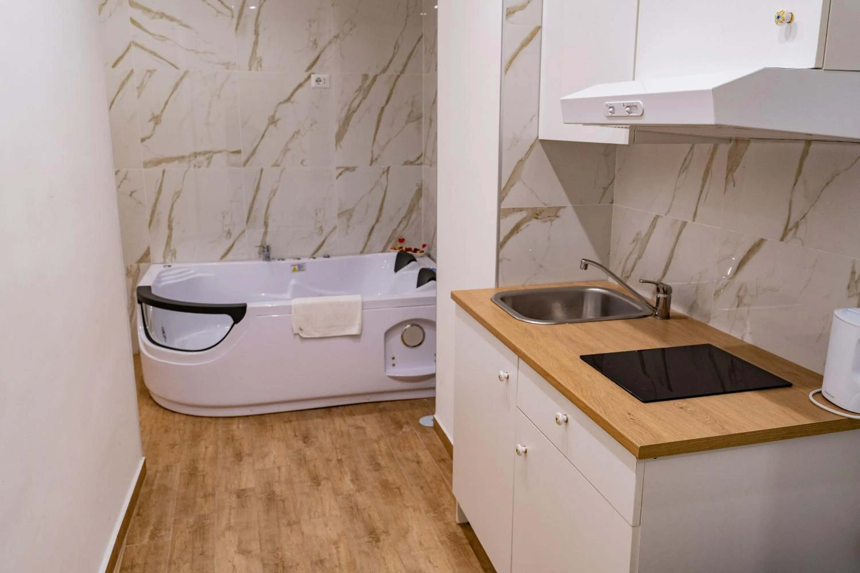 kitchen in Covo Degli Angioini