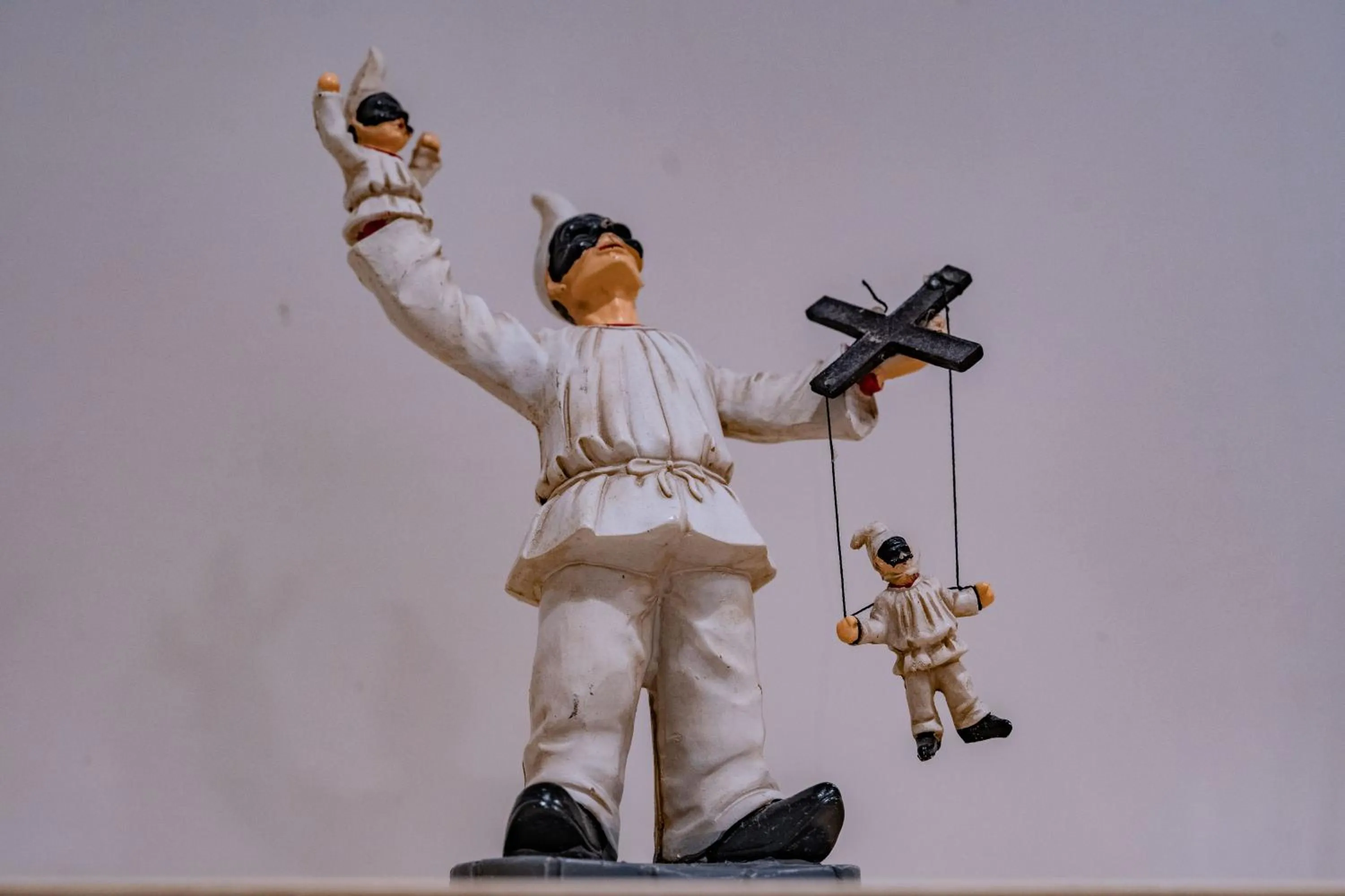 Decorative detail in Covo Degli Angioini