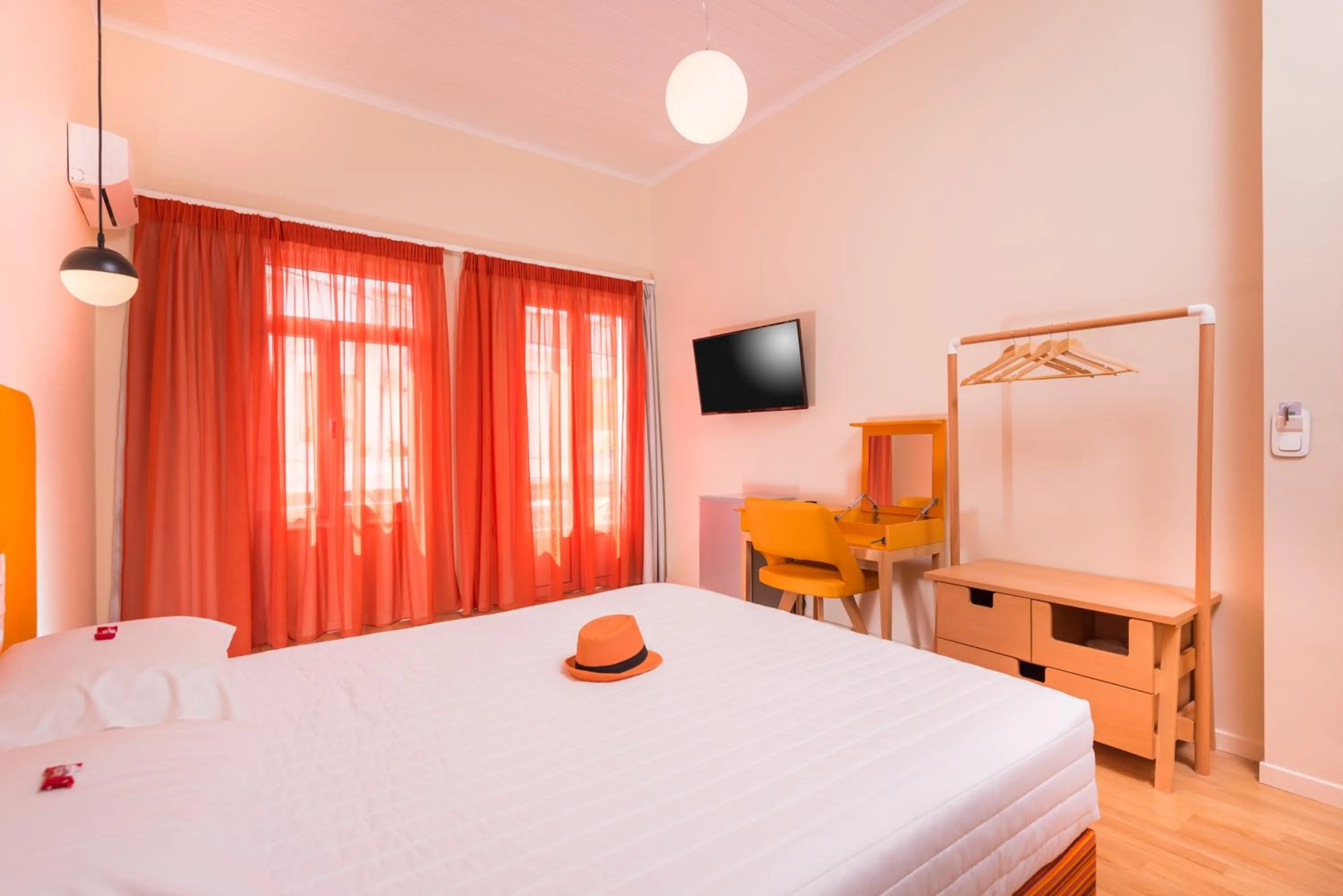 Photo of the whole room, Bed in TheJoy City Suites