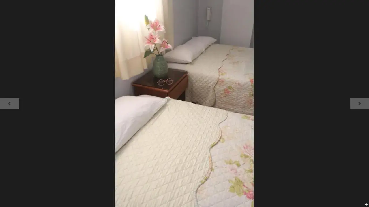 Budget Double Room in Montreal Hostal Budget Double Room in Montreal Hostal