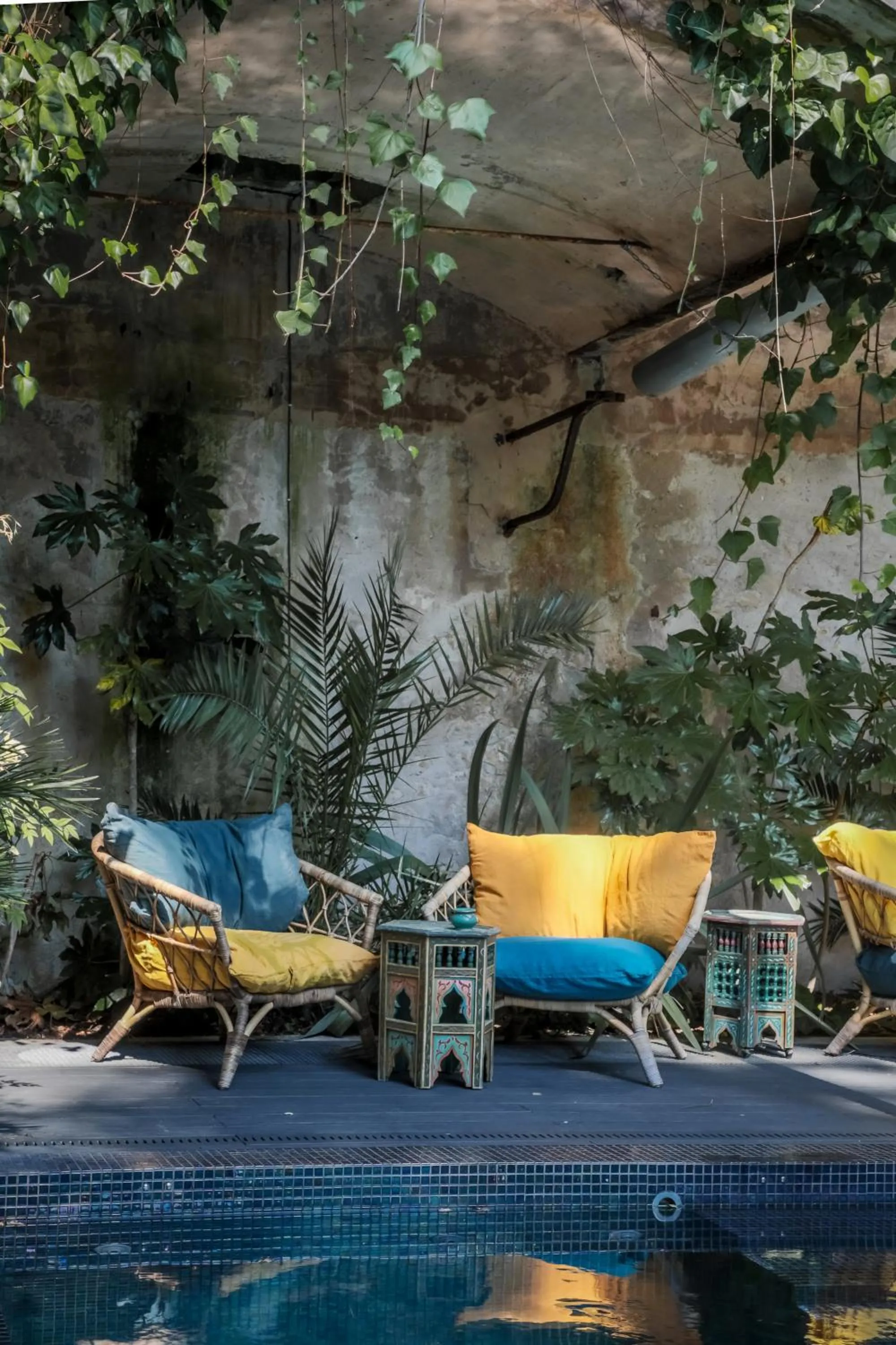 Swimming pool in Hôtel Ville d'Hiver