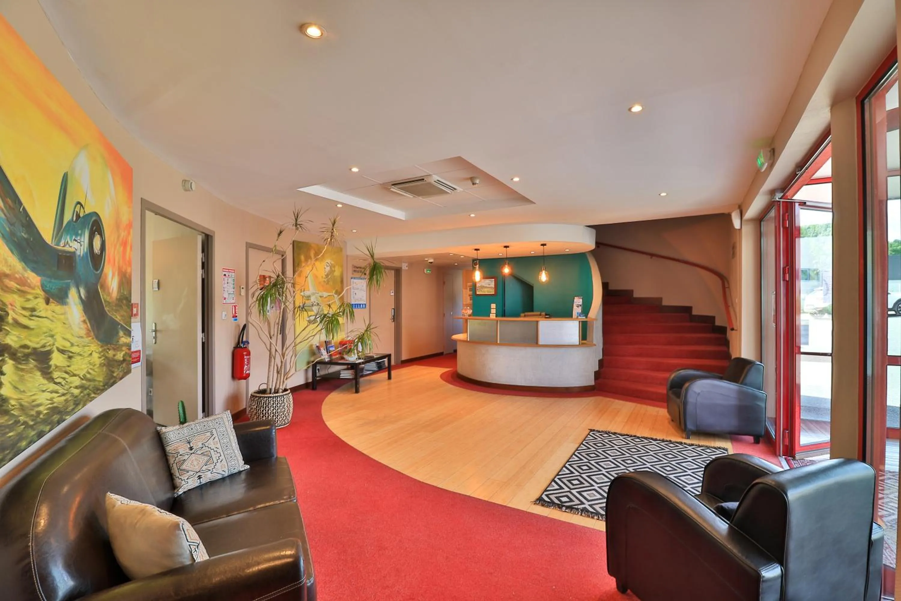 Lobby or reception in The Originals Boutique, Hôtel Le Cap, Gap Sud