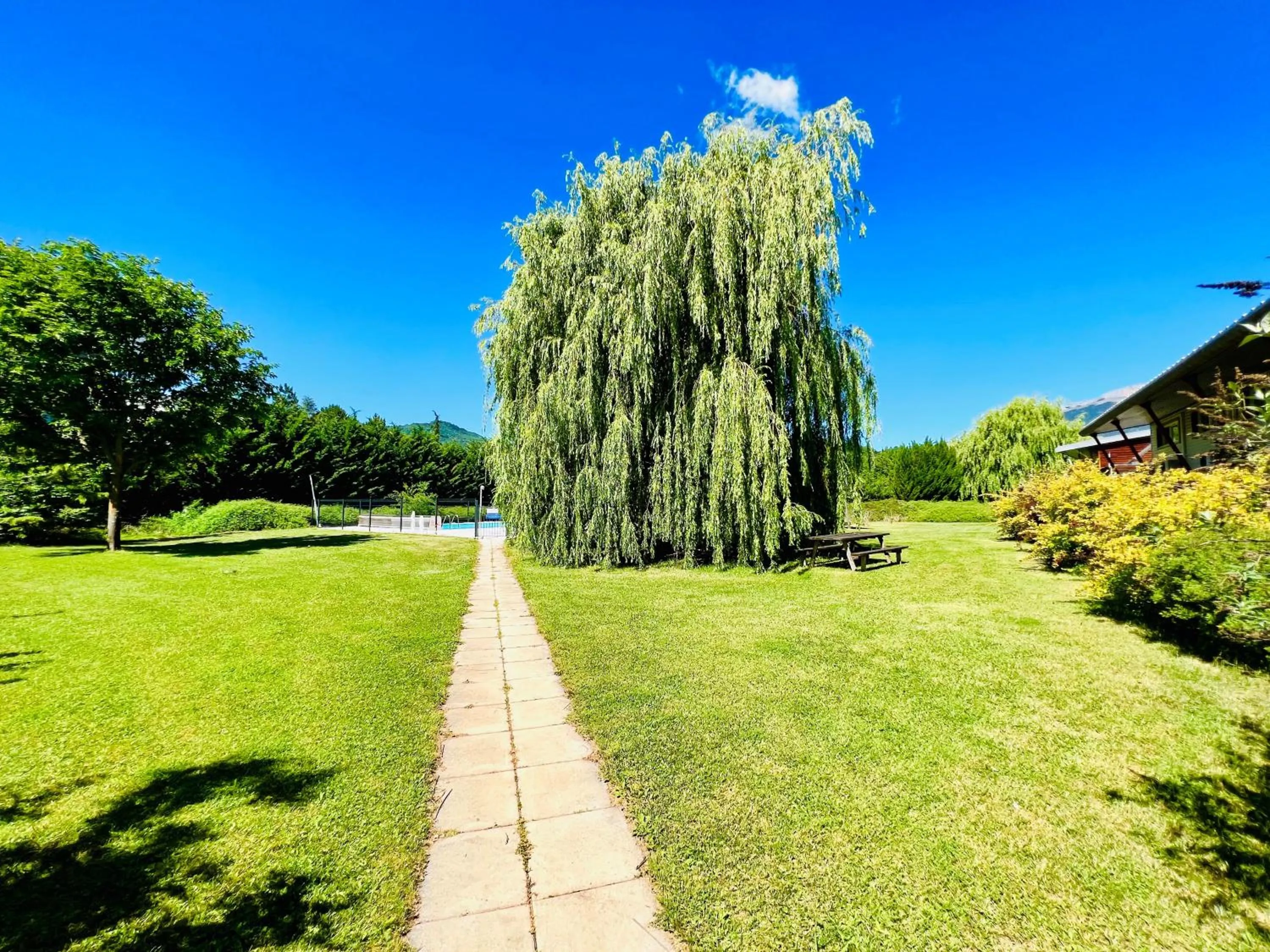 Garden in The Originals Boutique, Hôtel Le Cap, Gap Sud