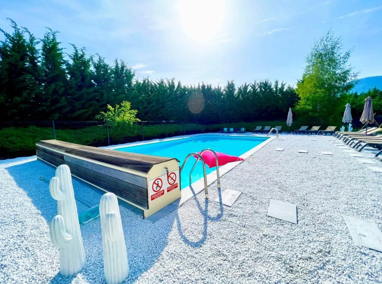 Pool view in The Originals Boutique, Hôtel Le Cap, Gap Sud