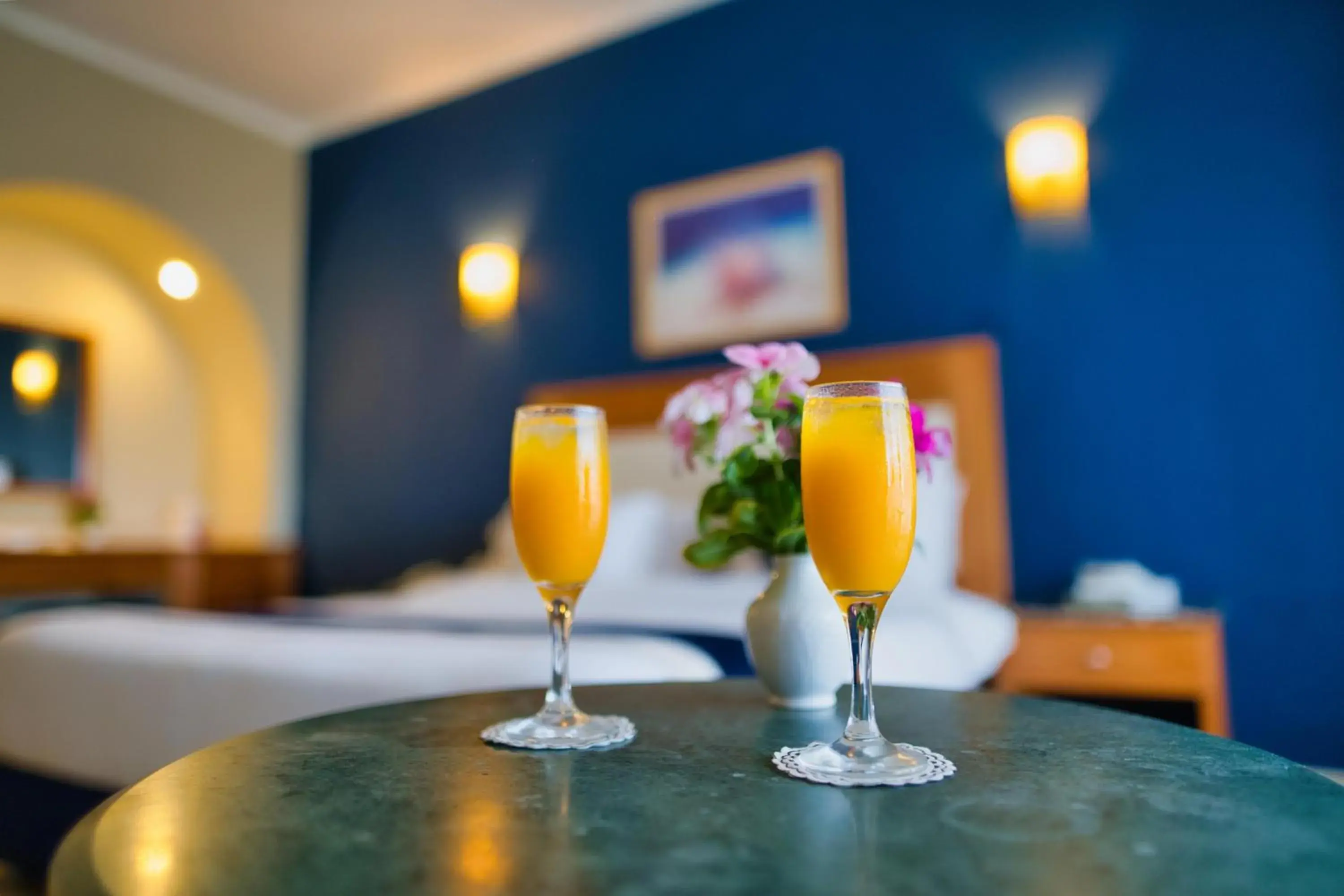 Restaurant/places to eat, Bed in Tropitel Dahab Oasis Restaurant/places to eat, Bed in Tropitel Dahab Oasis