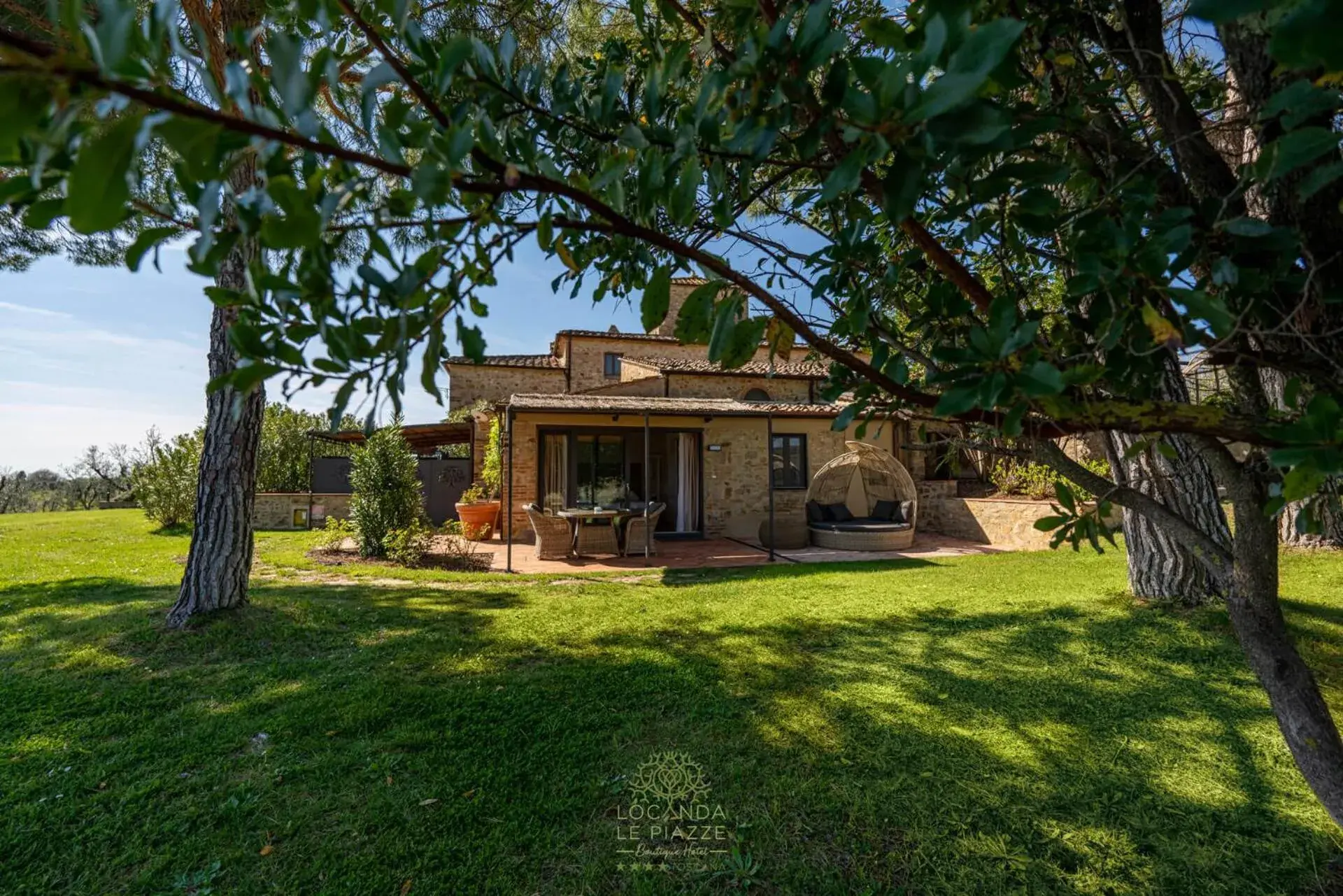 Executive Double Room with Patio in Locanda Le Piazze Executive Double Room with Patio in Locanda Le Piazze