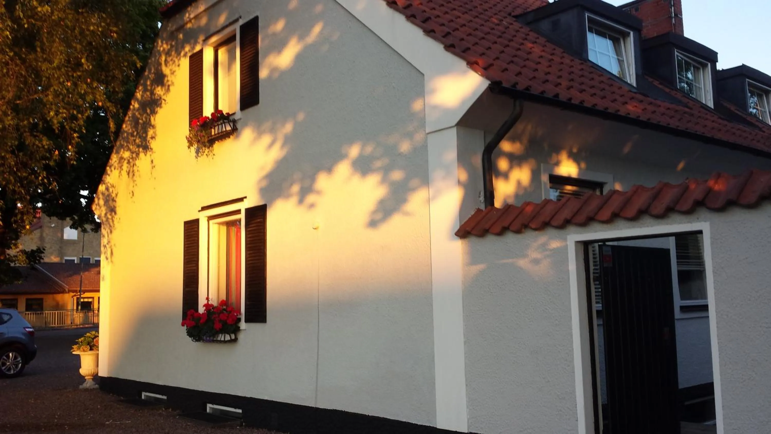 Property building in Villa Signedal Hostel