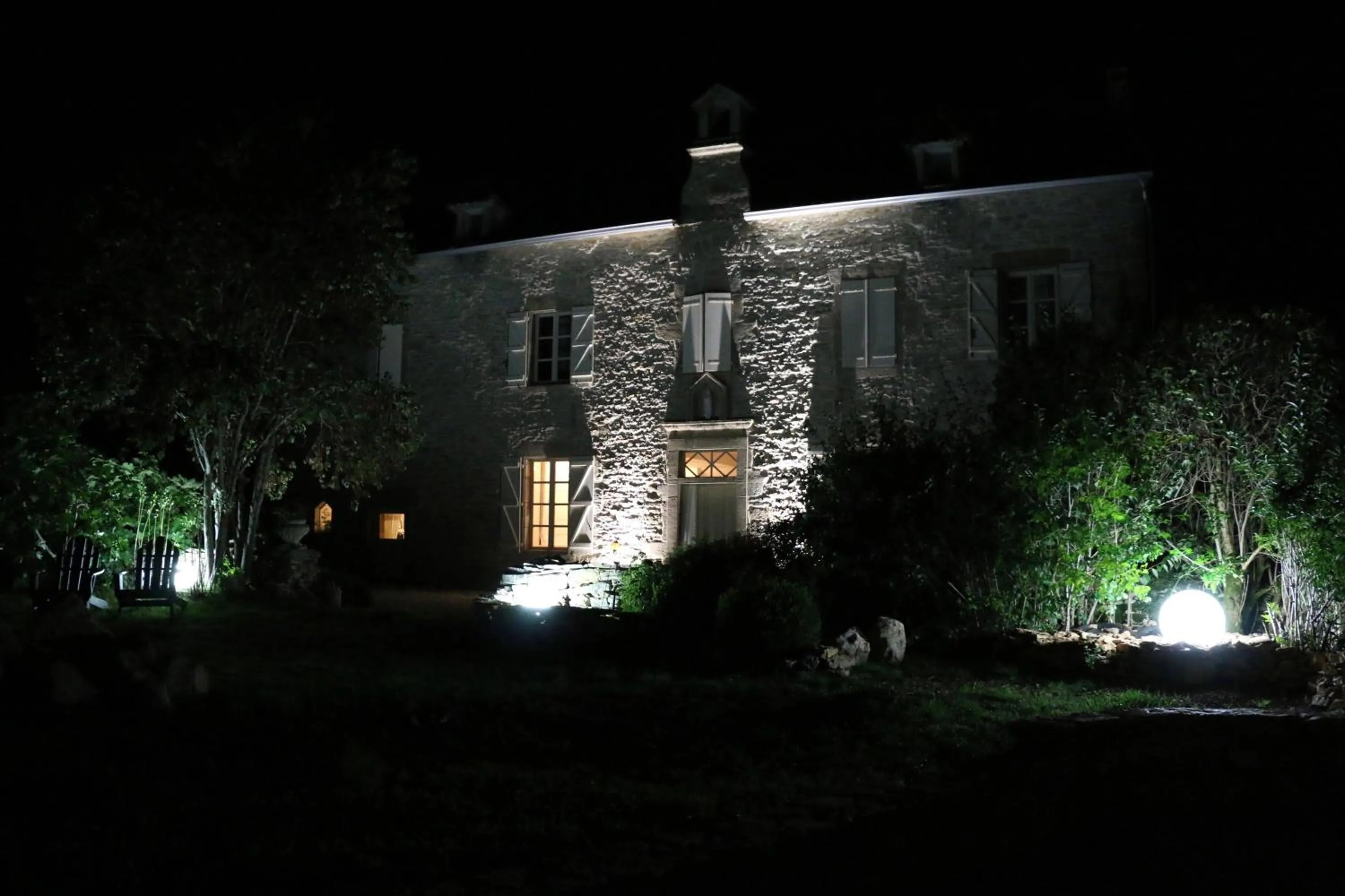 Property building in Le Couvent