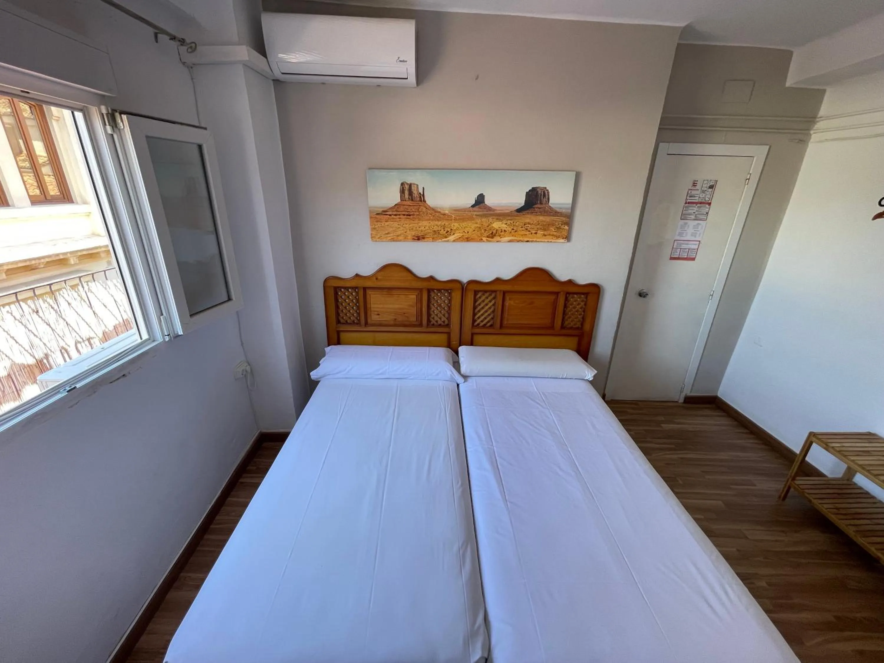 Bed in Pensión Duquesa Bed & Breakfast