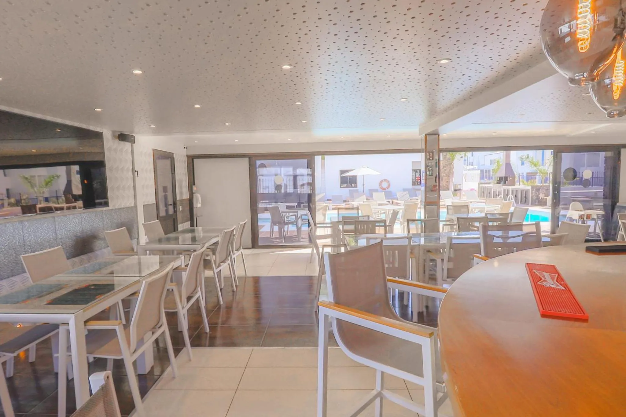 Restaurant/places to eat in Club Atlántico