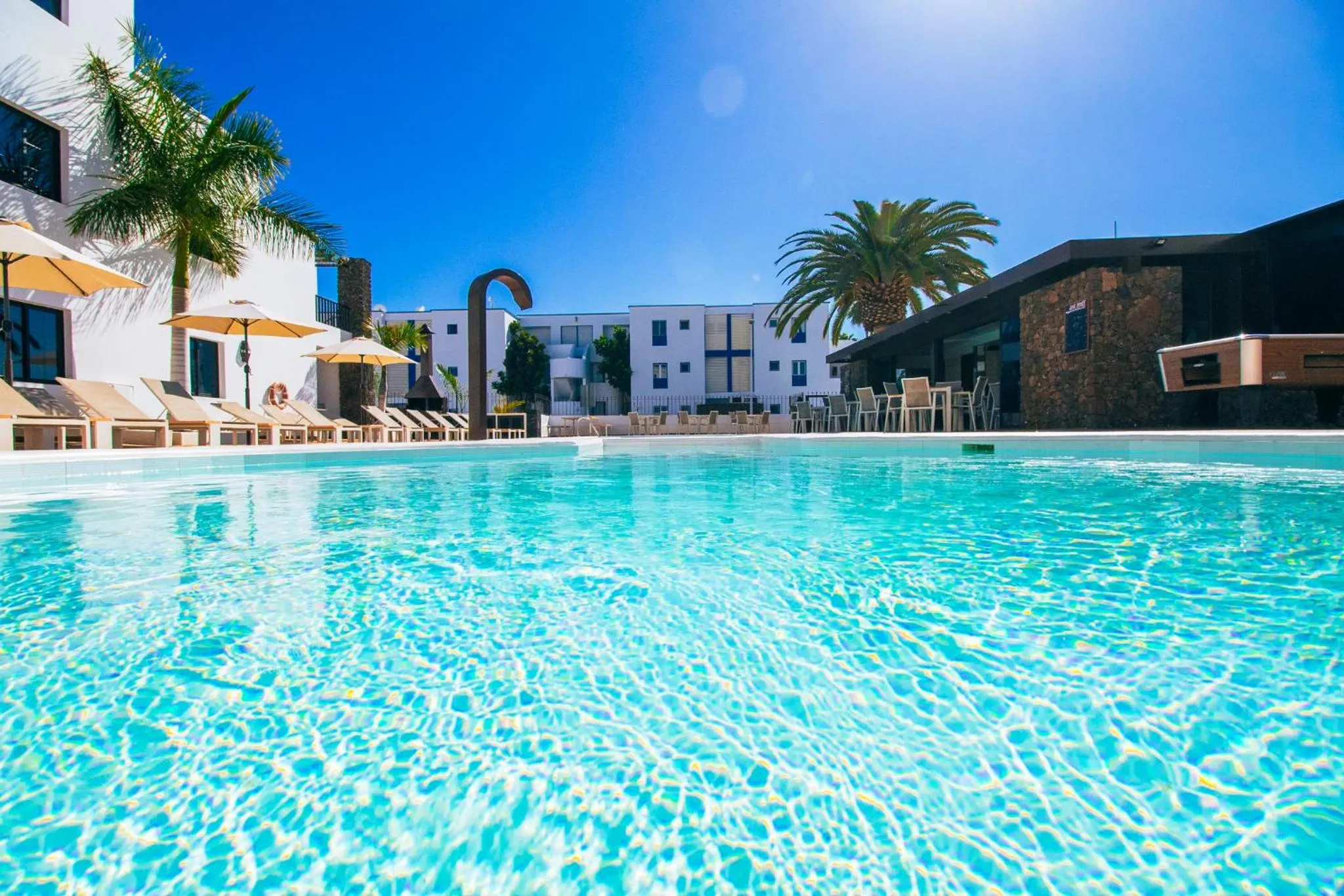 Swimming pool in Club Atlántico