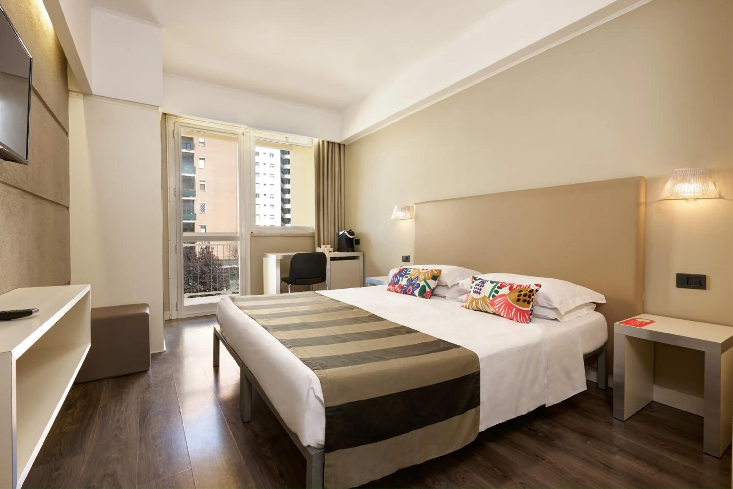 Bedroom, Bed in Hotel Roma Tor Vergata