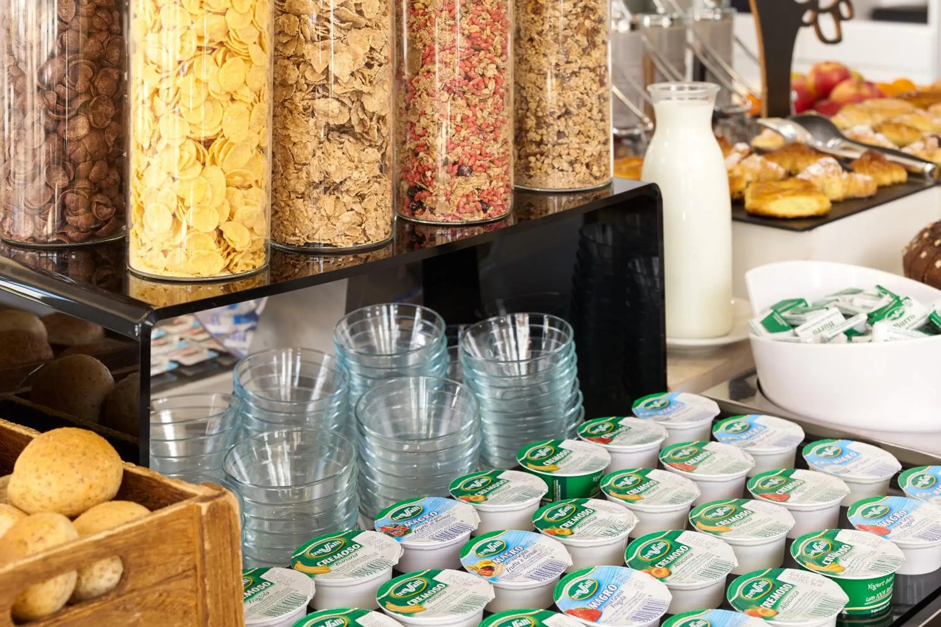 Buffet breakfast in Hotel Roma Tor Vergata Buffet breakfast in Hotel Roma Tor Vergata