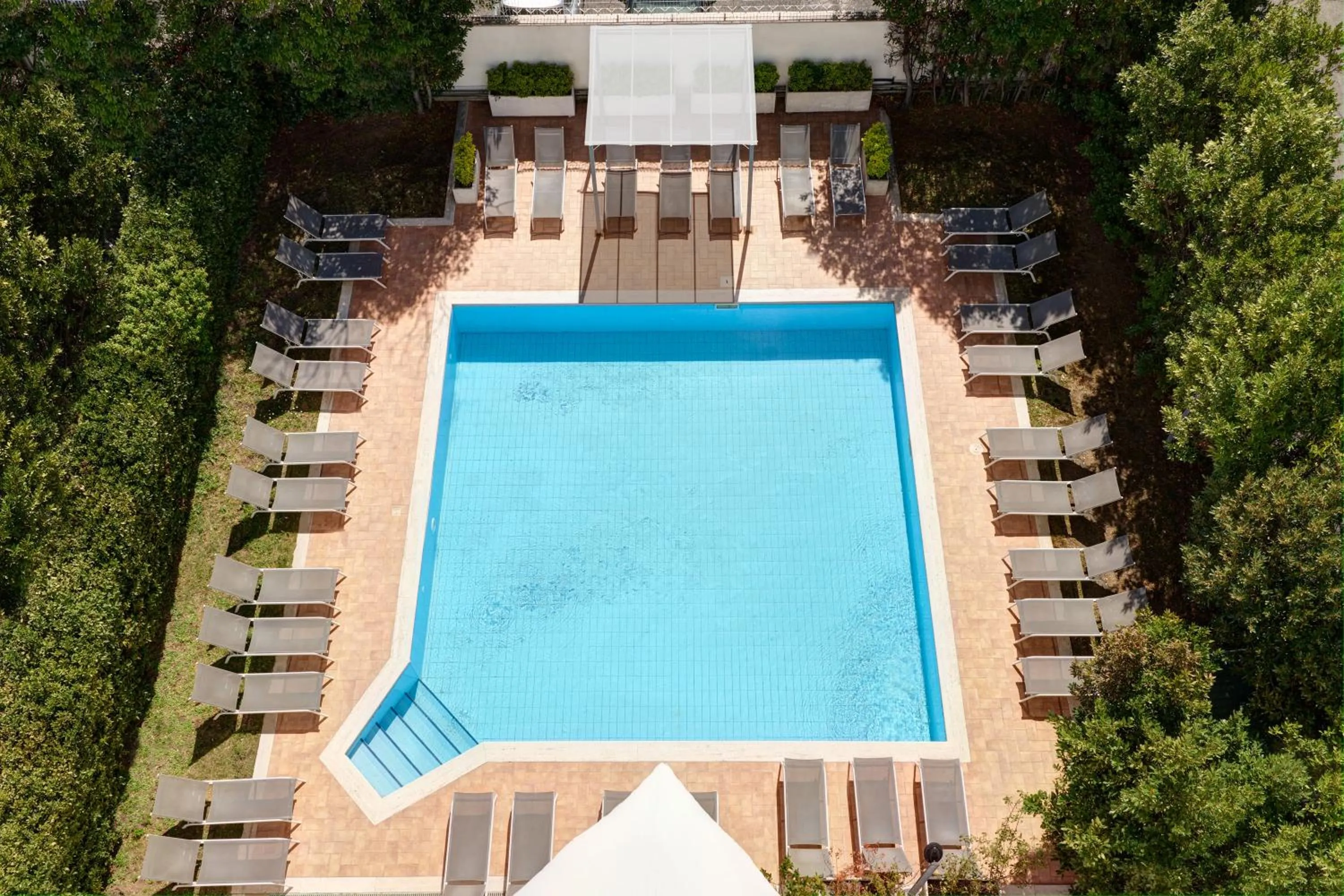 Pool view in Hotel Roma Tor Vergata