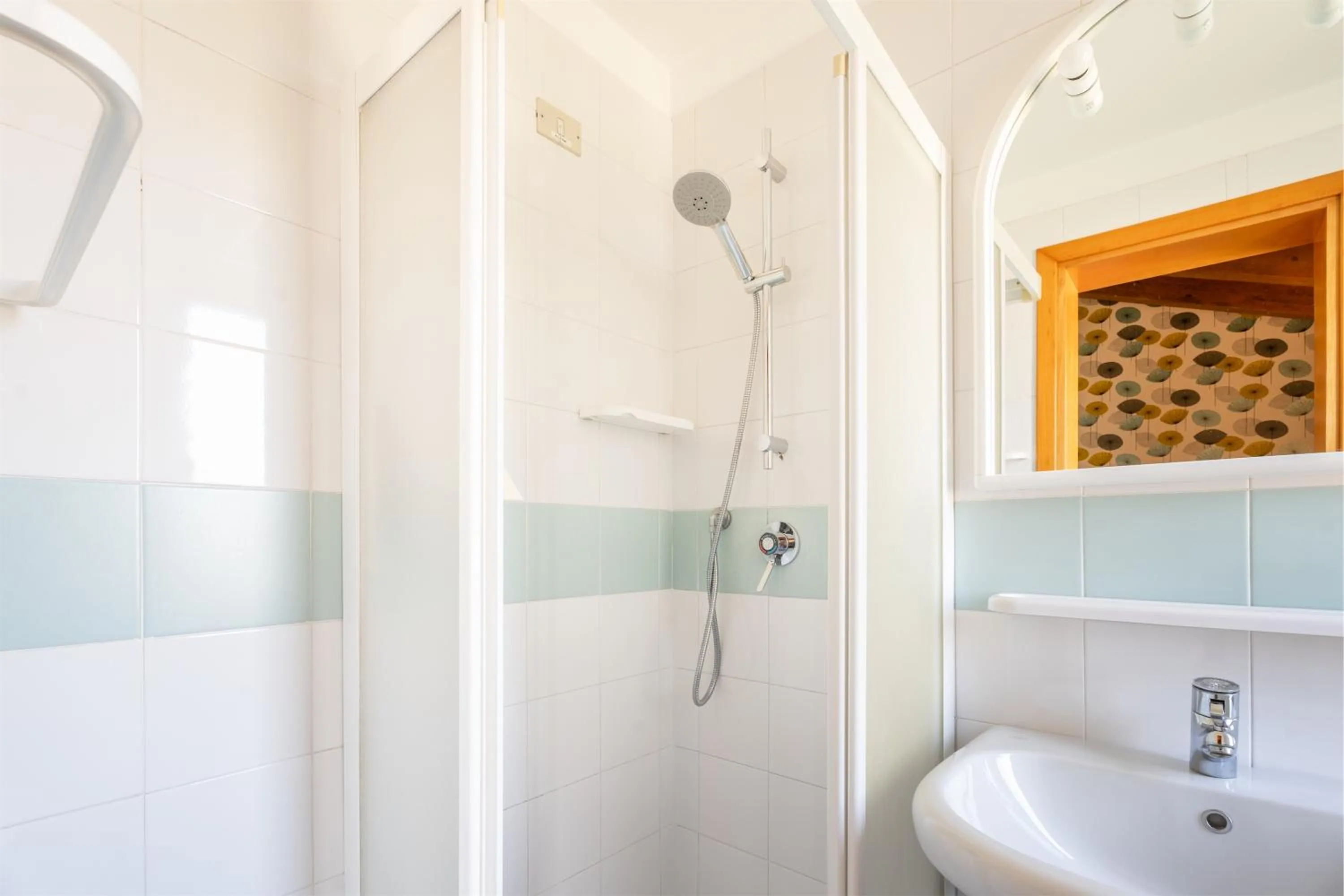 Shower in Hotel Al Castello