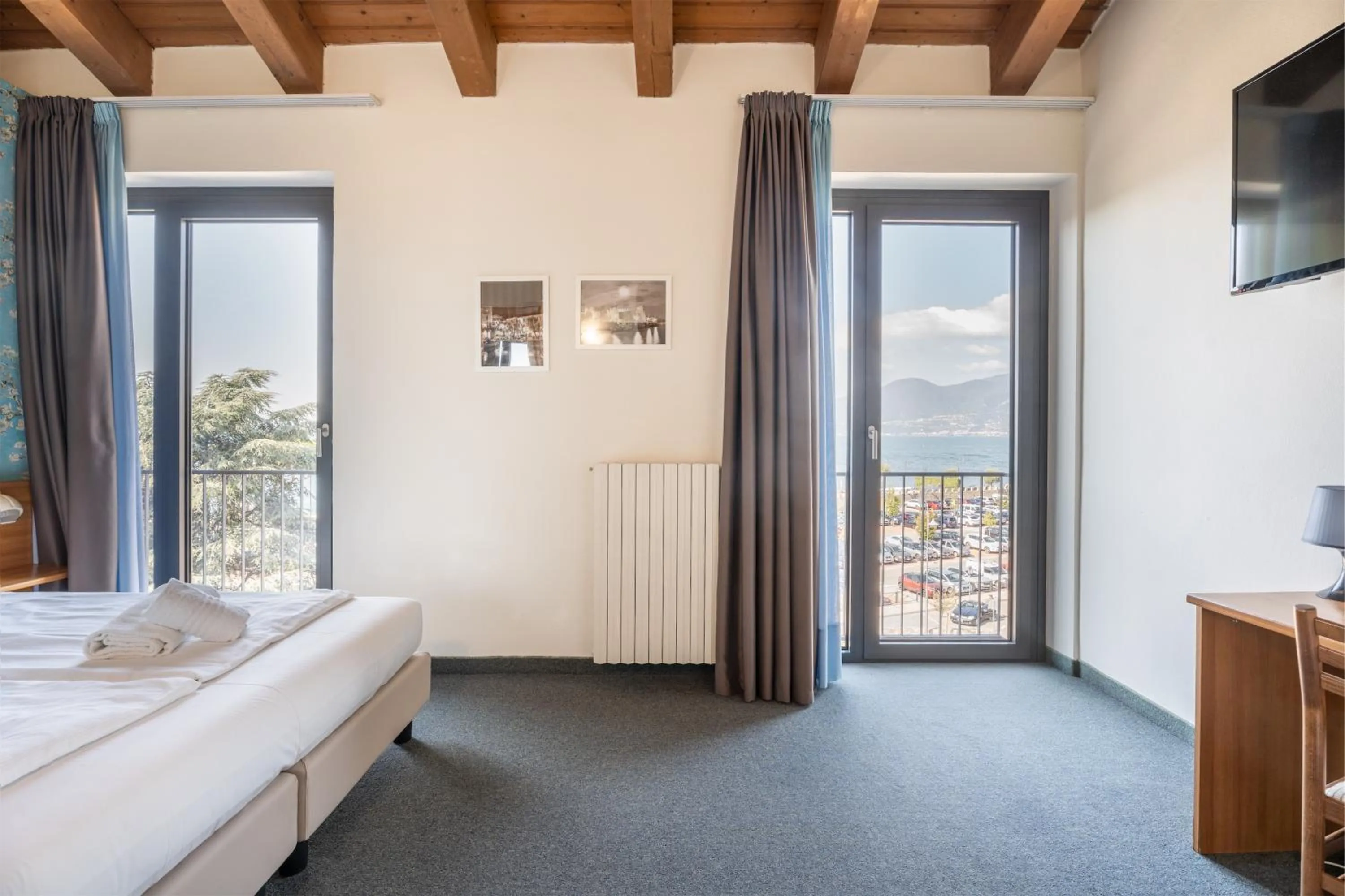 Photo of the whole room, Bed in Hotel Al Castello