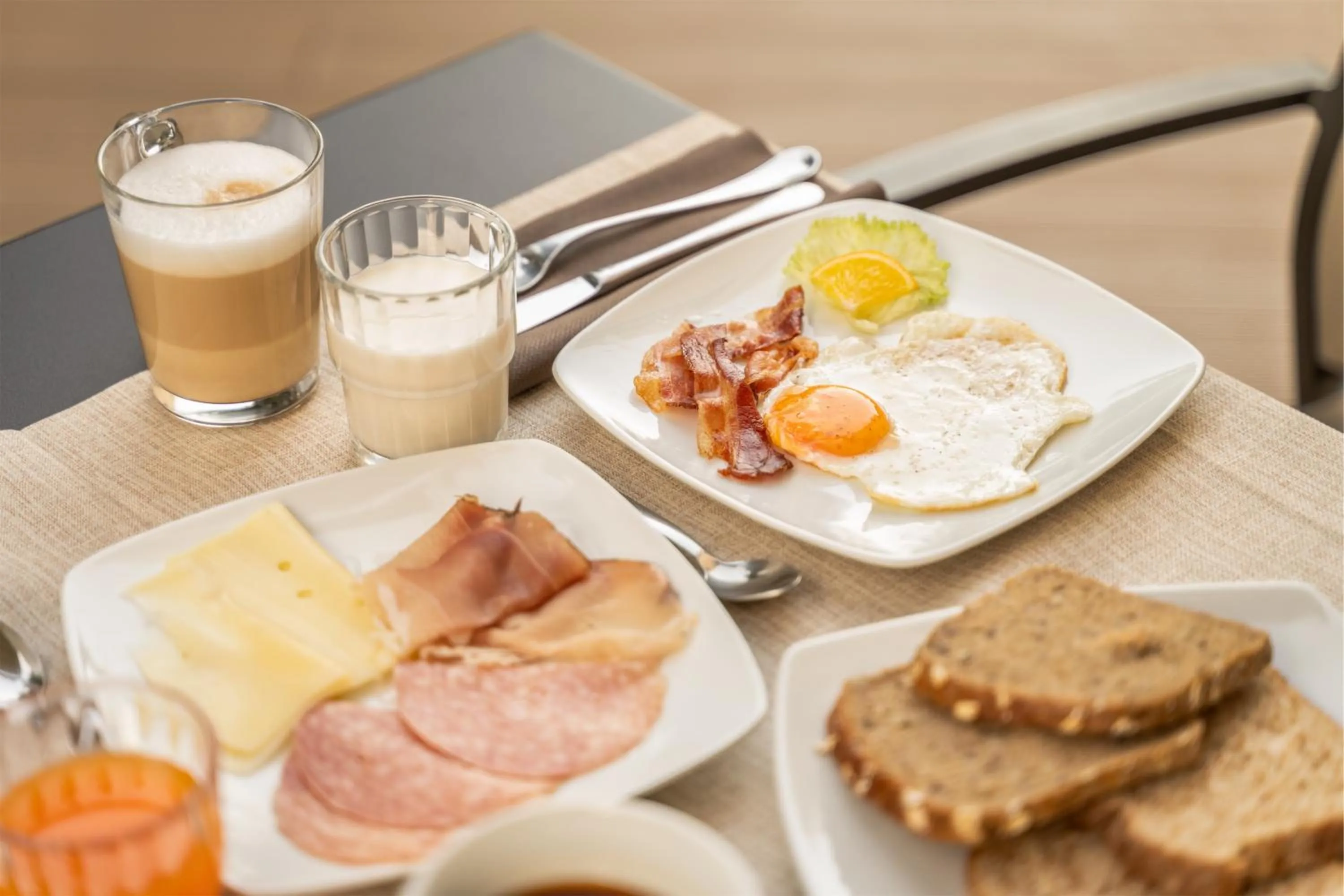 Breakfast in Hotel Al Castello