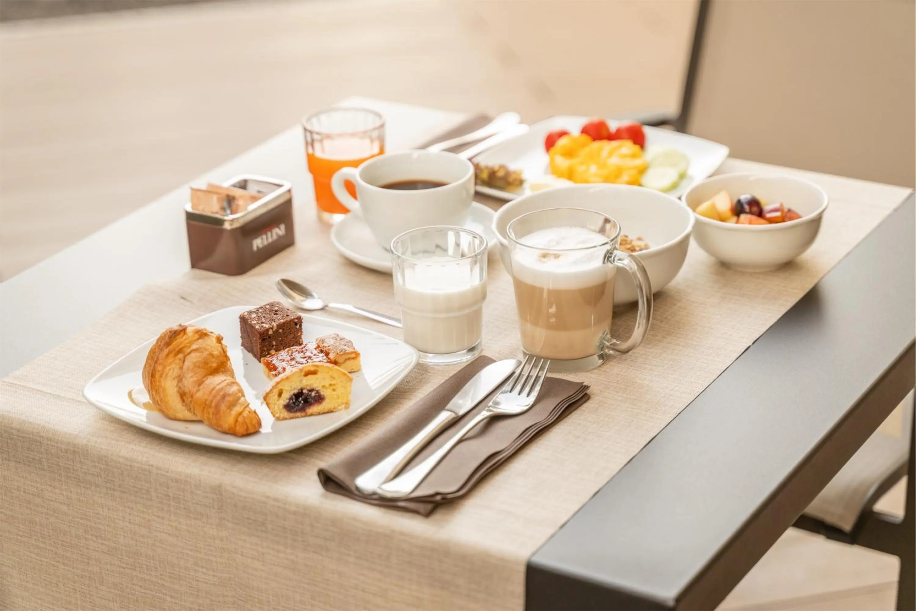 Breakfast in Hotel Al Castello