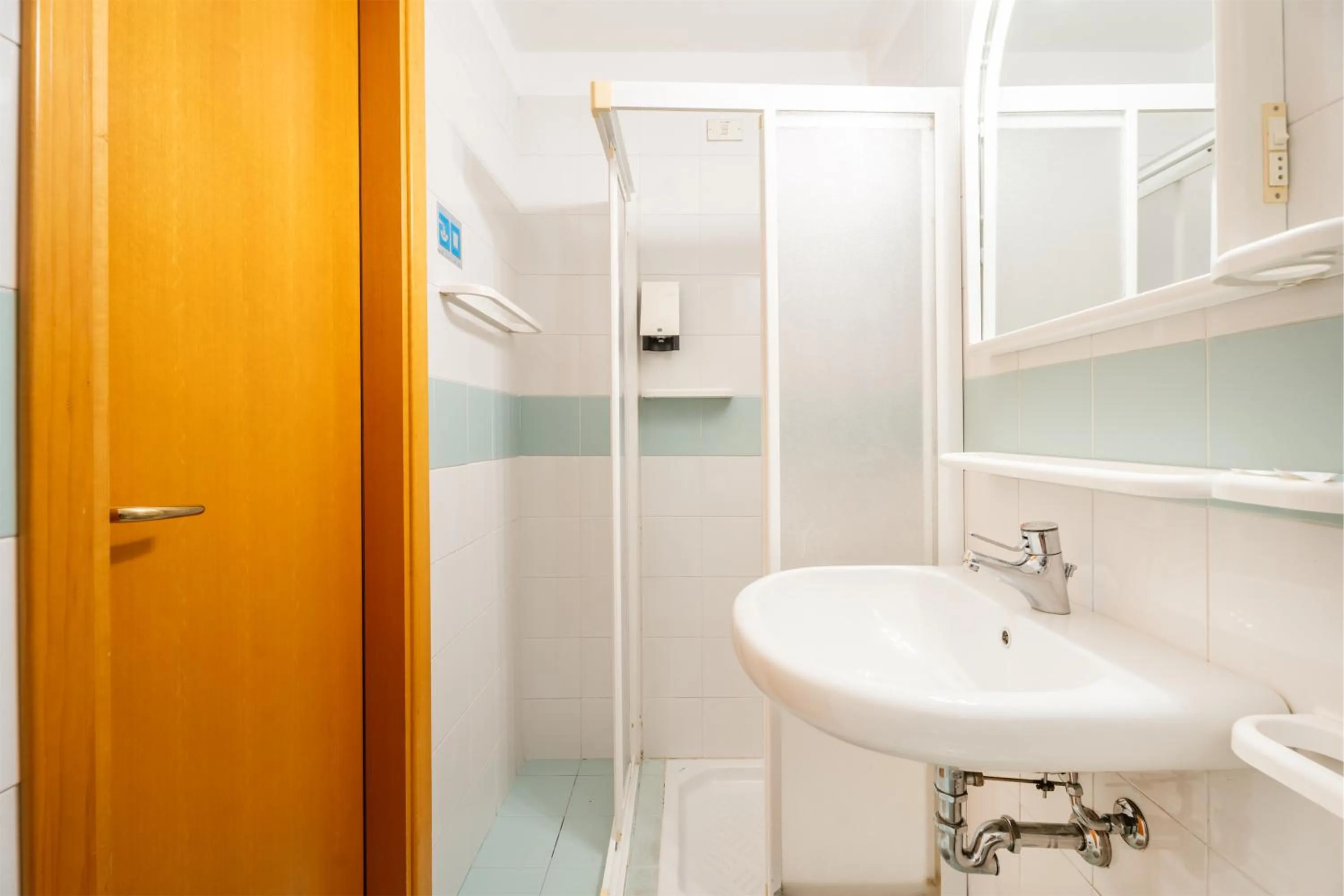 Shower in Hotel Al Castello