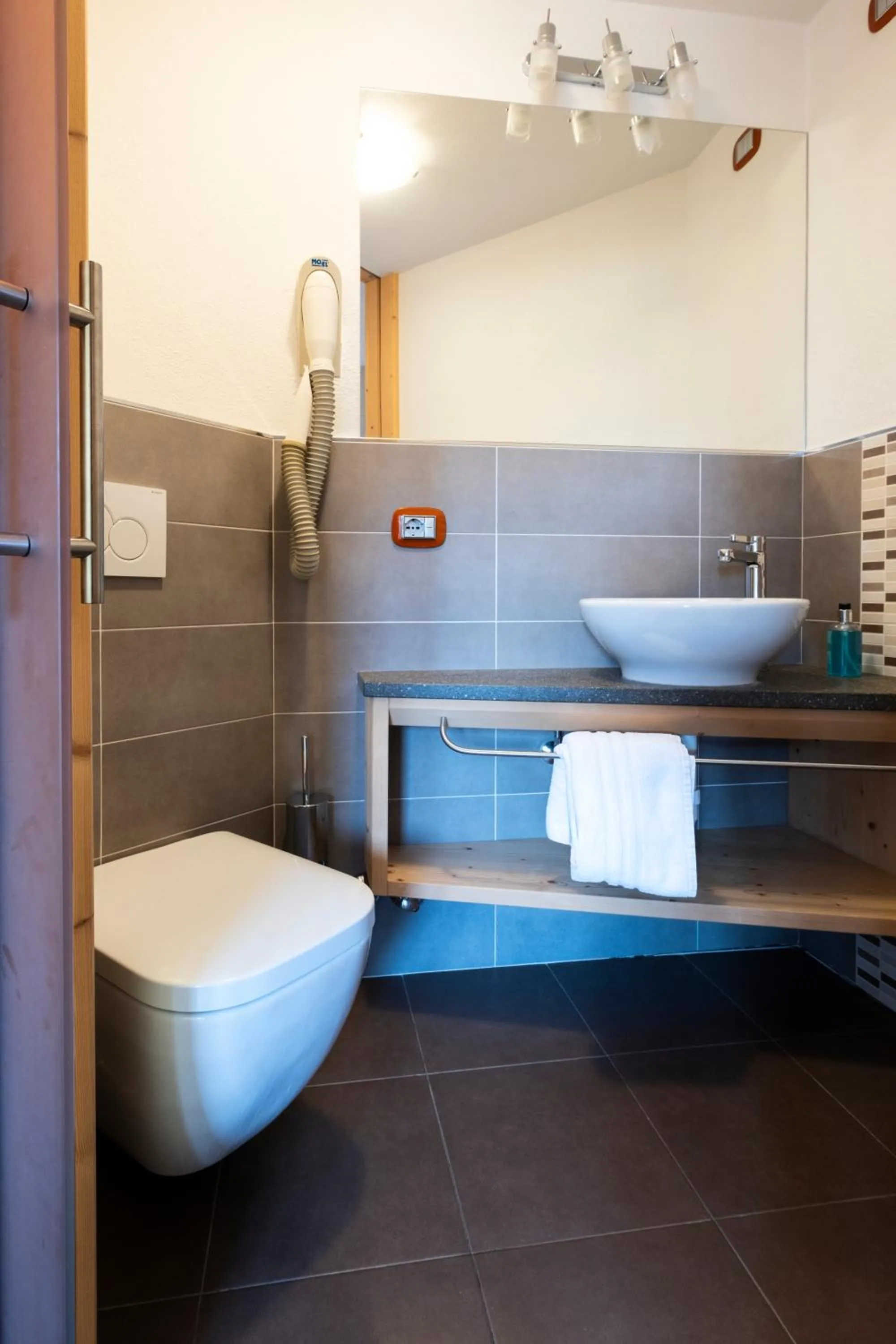 Bathroom in Berg Hotel Latemar Spitze