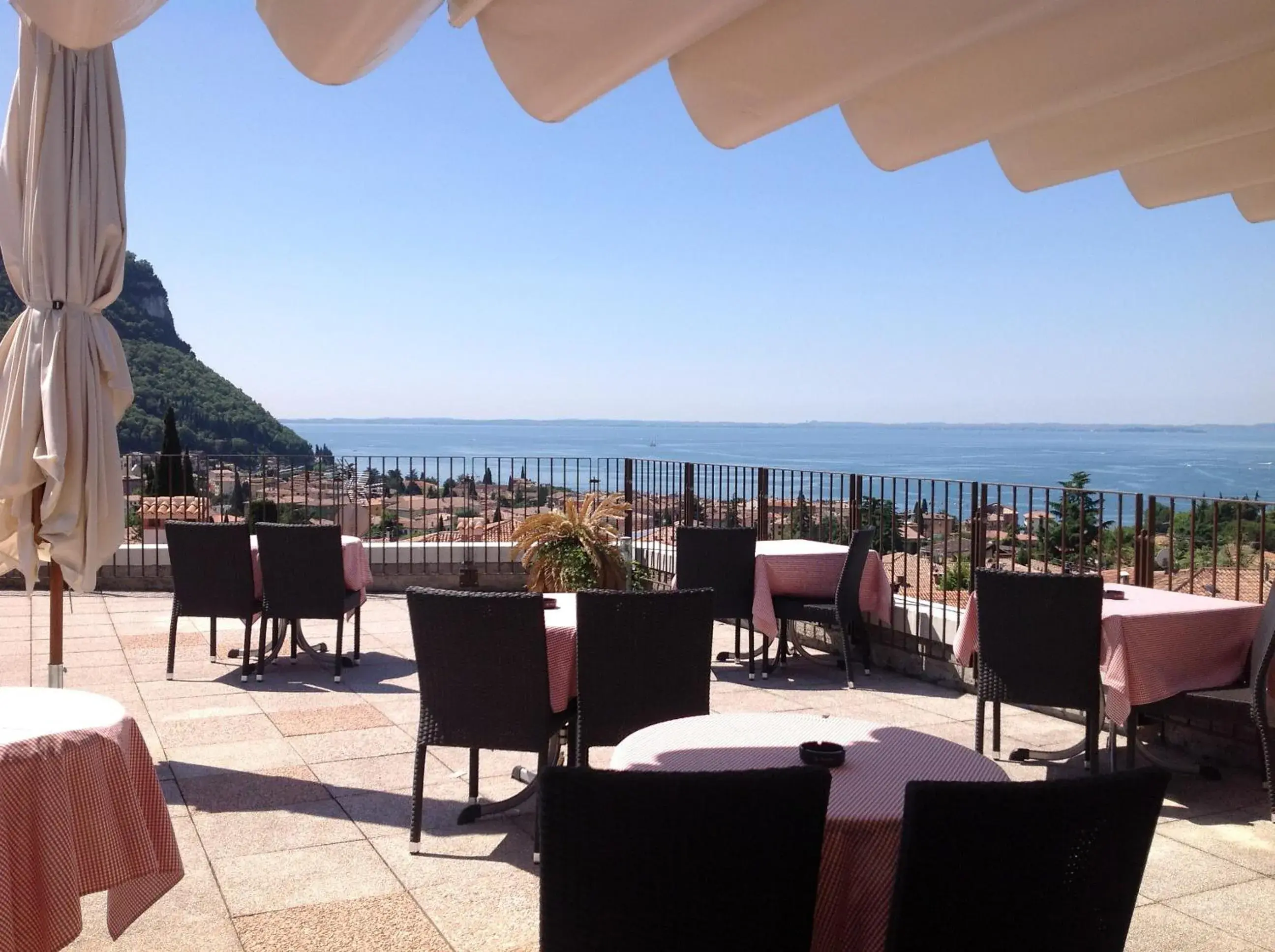 Restaurant/Places to Eat in Hotel Villa Ca' Nova ***S