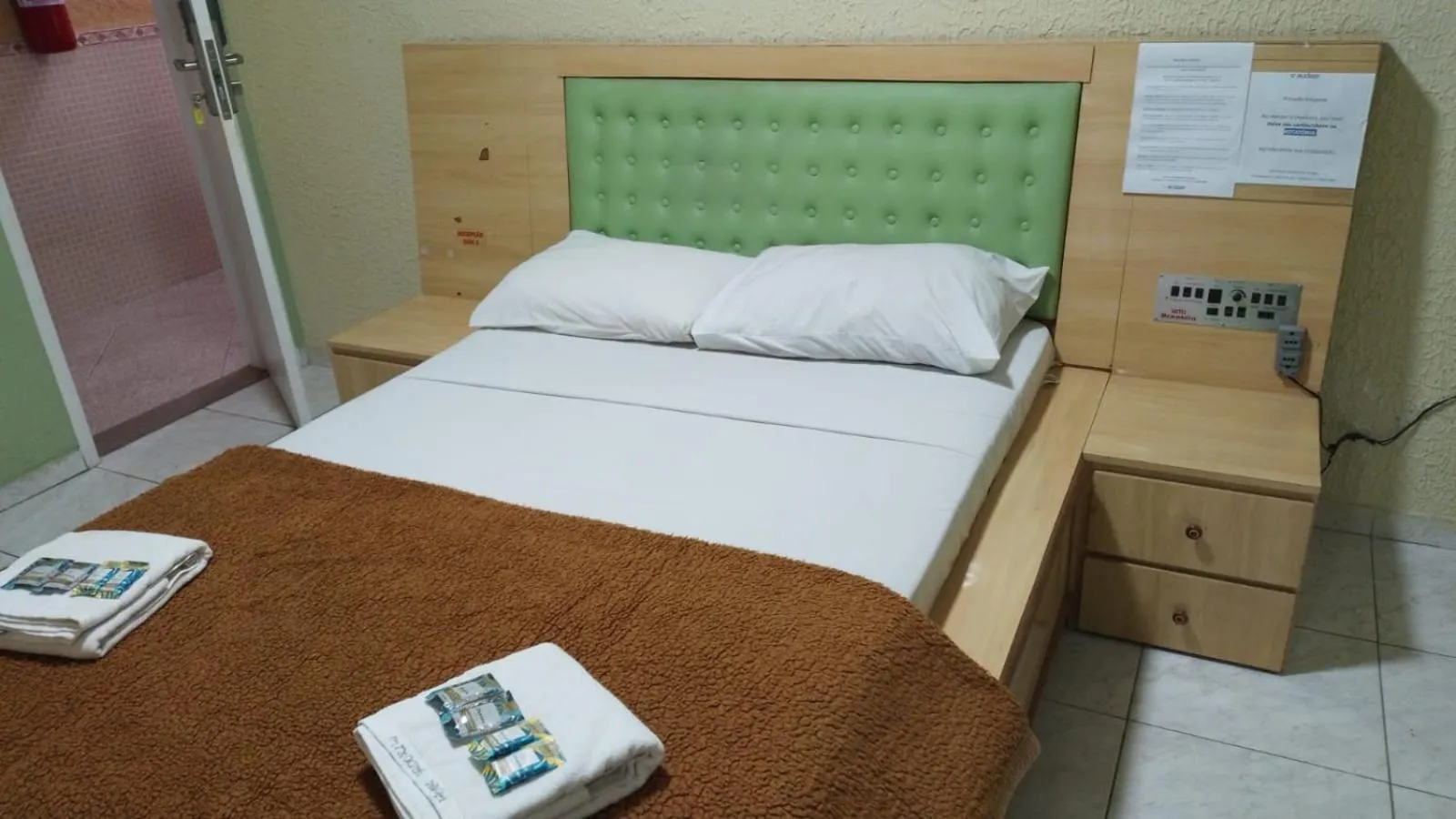 Bedroom, Bed in Hotel Brooklin