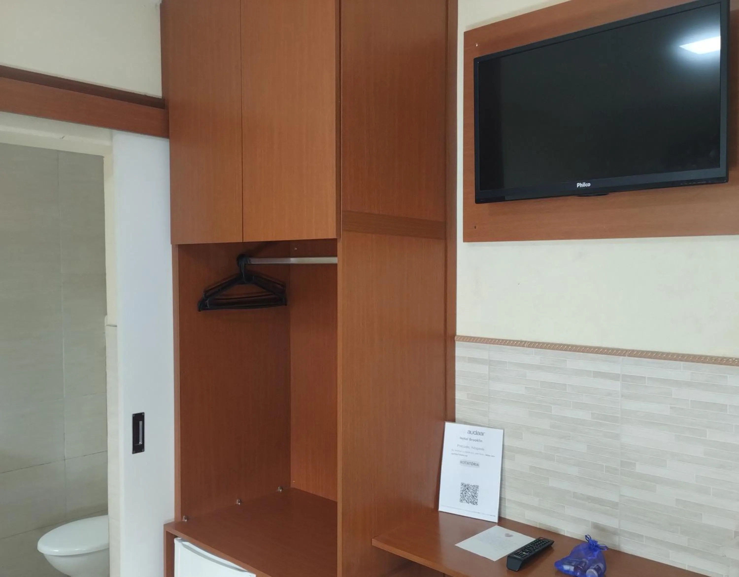 wardrobe in Hotel Brooklin