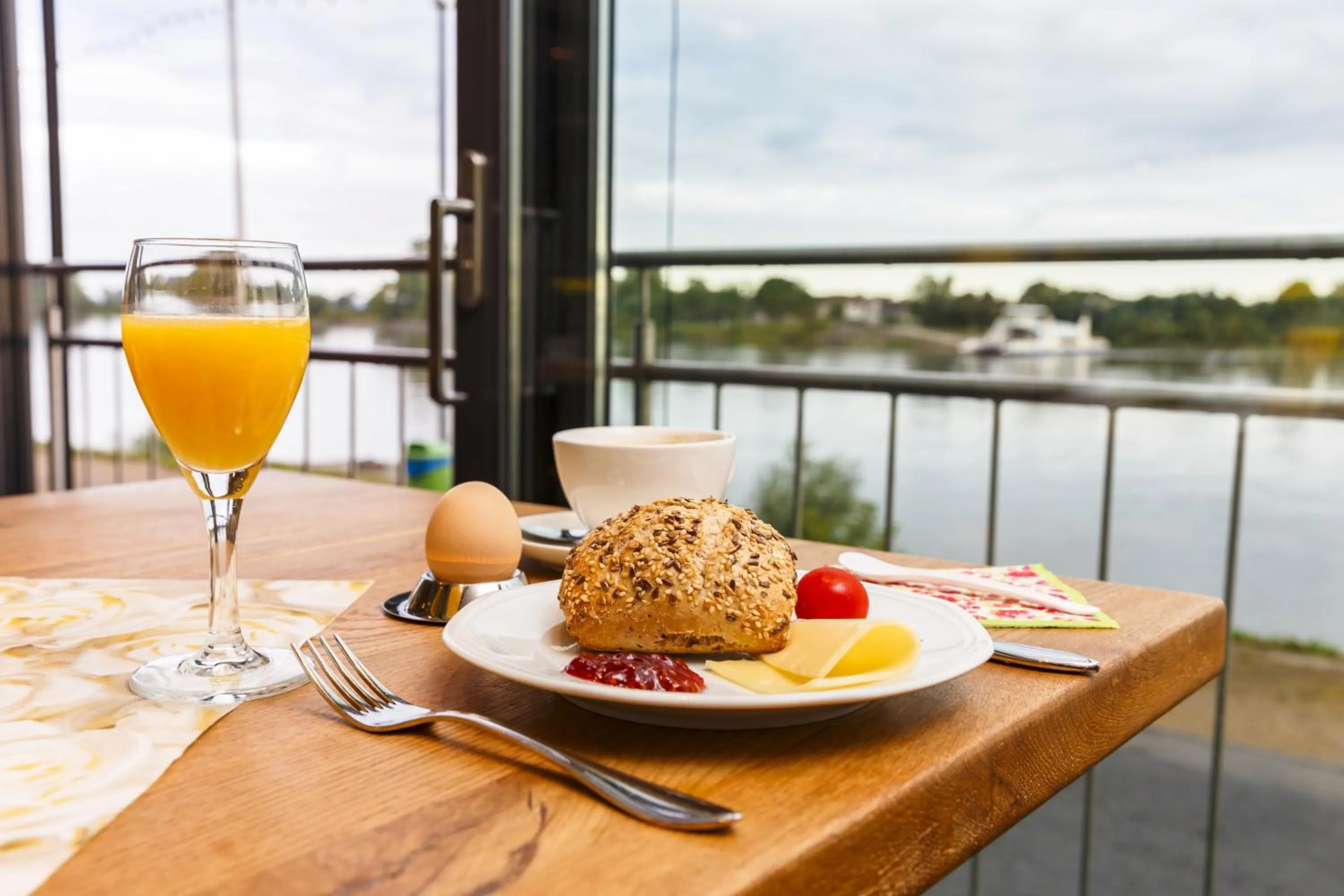 Buffet breakfast in Hotel Rheingold