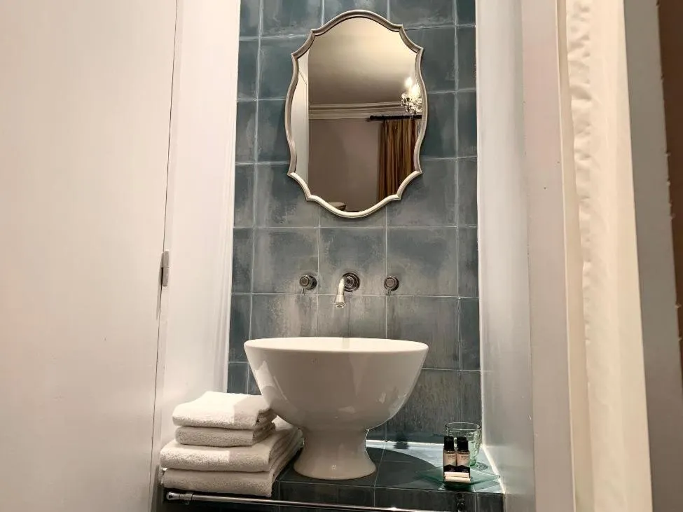 Bathroom in Hotel Windsor Home