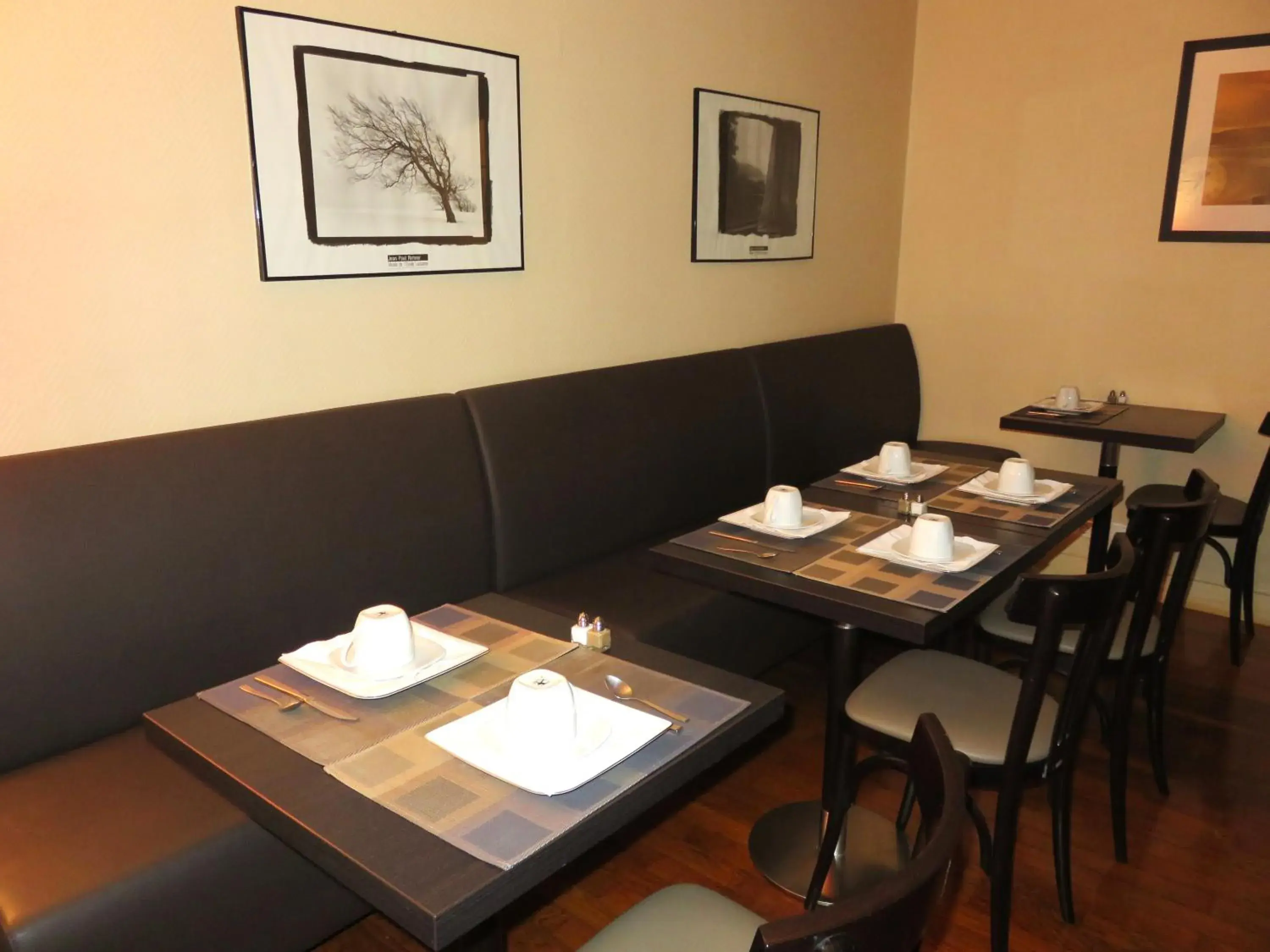 Breakfast in Hotel Windsor Home Breakfast in Hotel Windsor Home