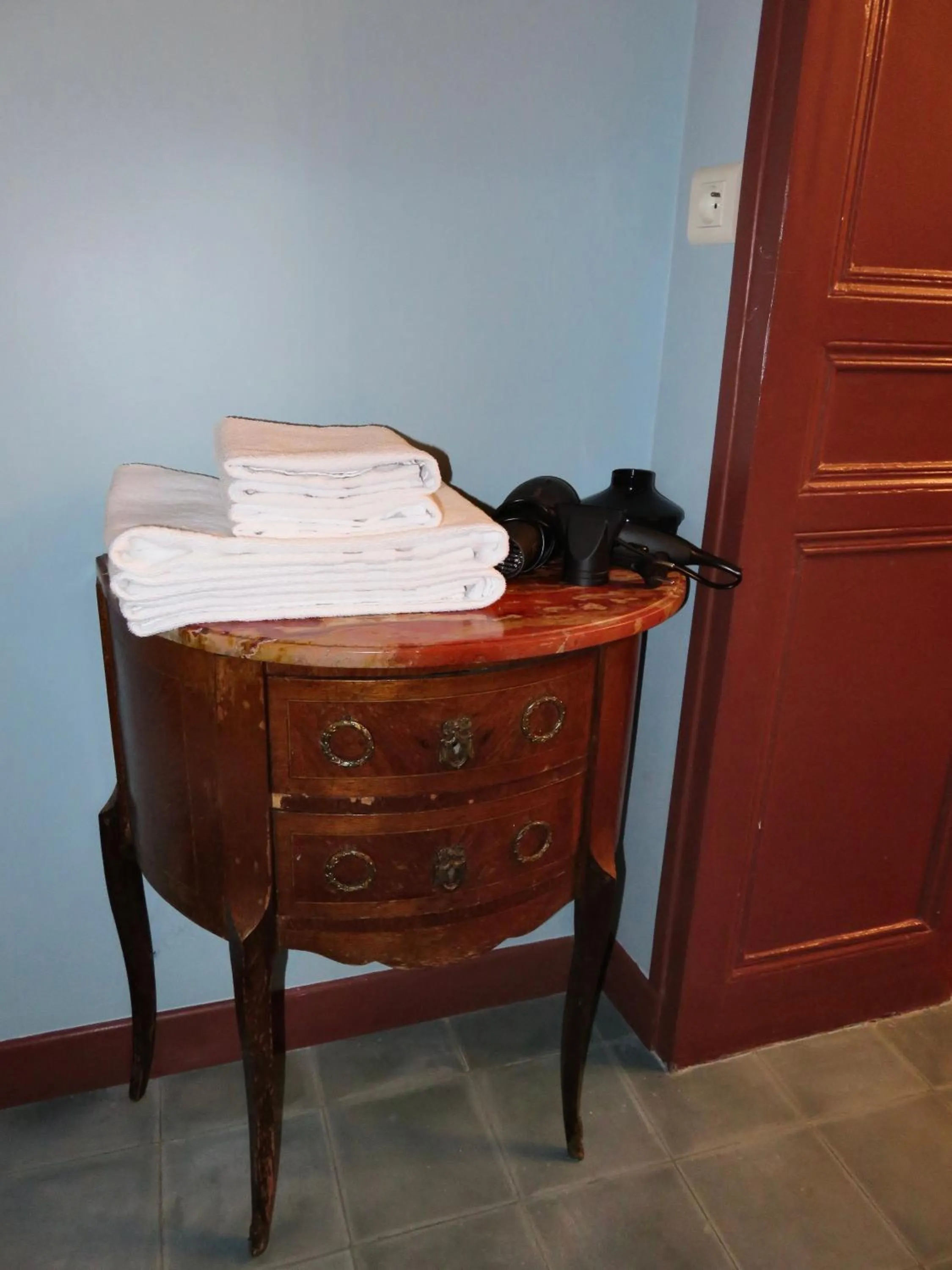 Bathroom in Hotel Windsor Home