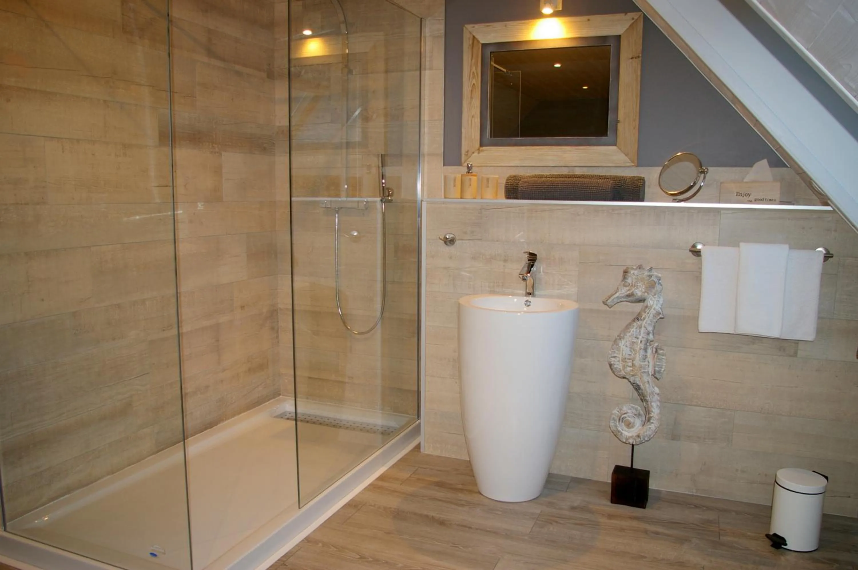 Shower in Le Colombier Bretagne