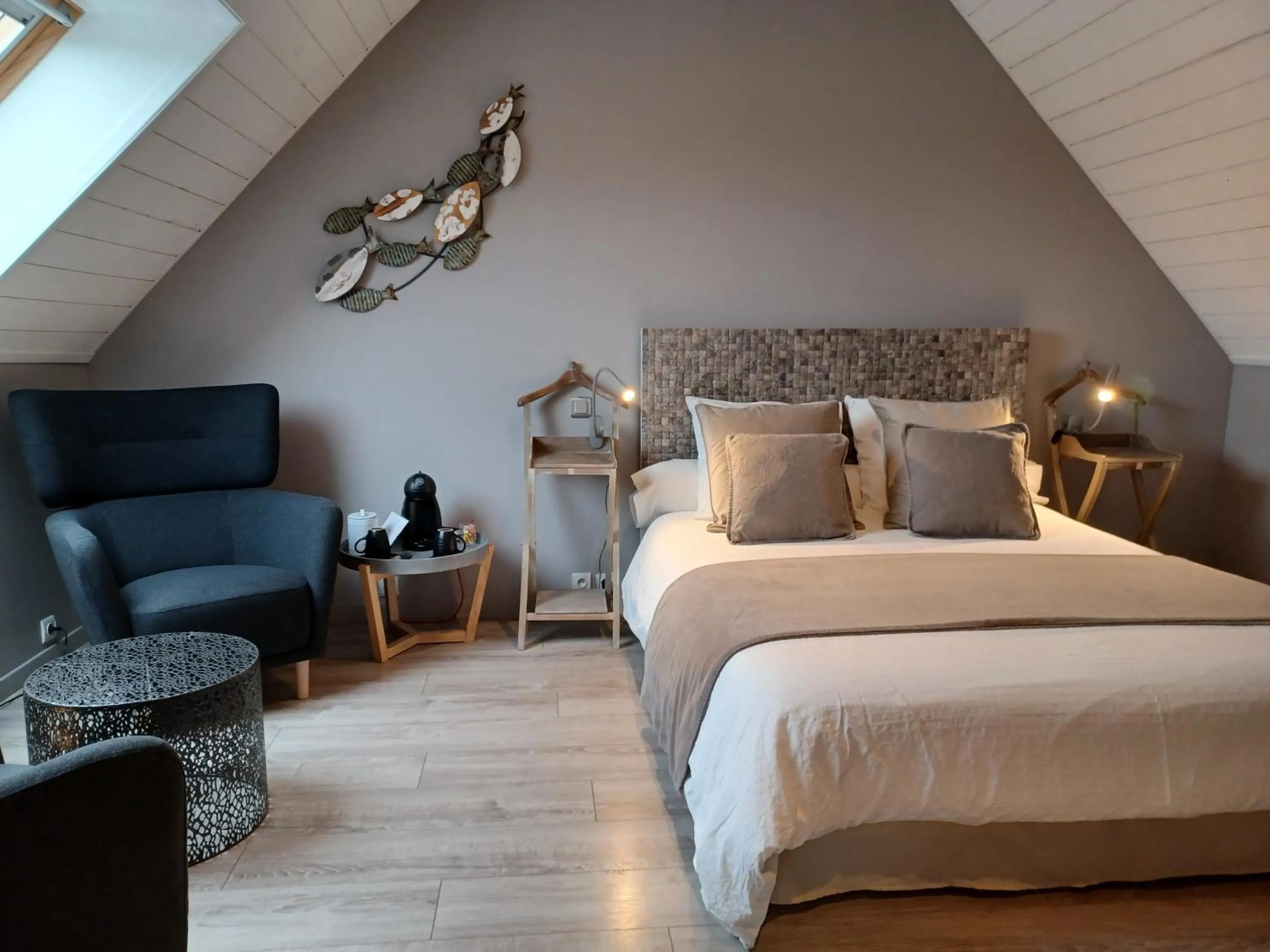 Bedroom, Bed in Le Colombier Bretagne