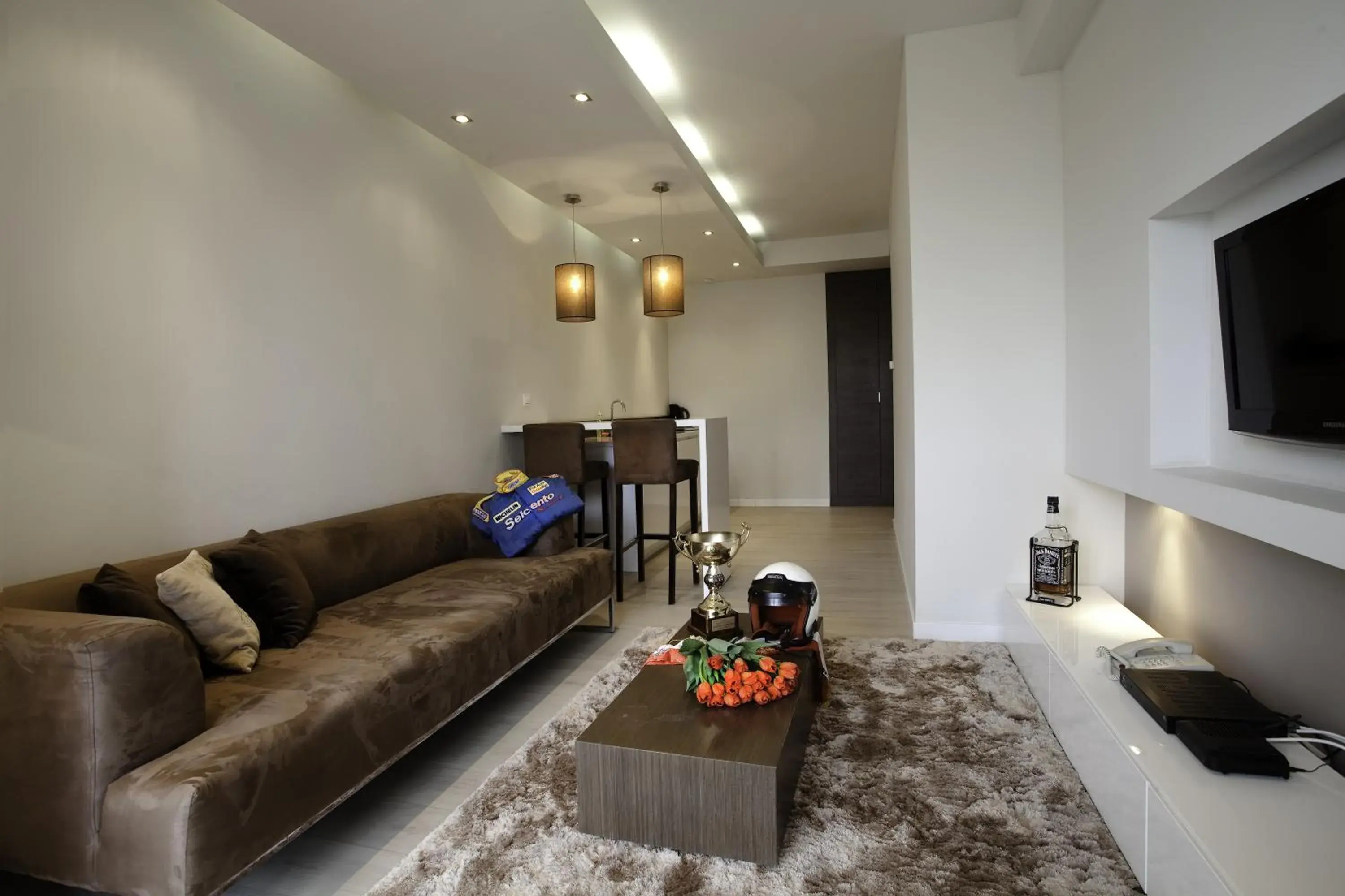 One-Bedroom Apartment in Platinum Residence One-Bedroom Apartment in Platinum Residence