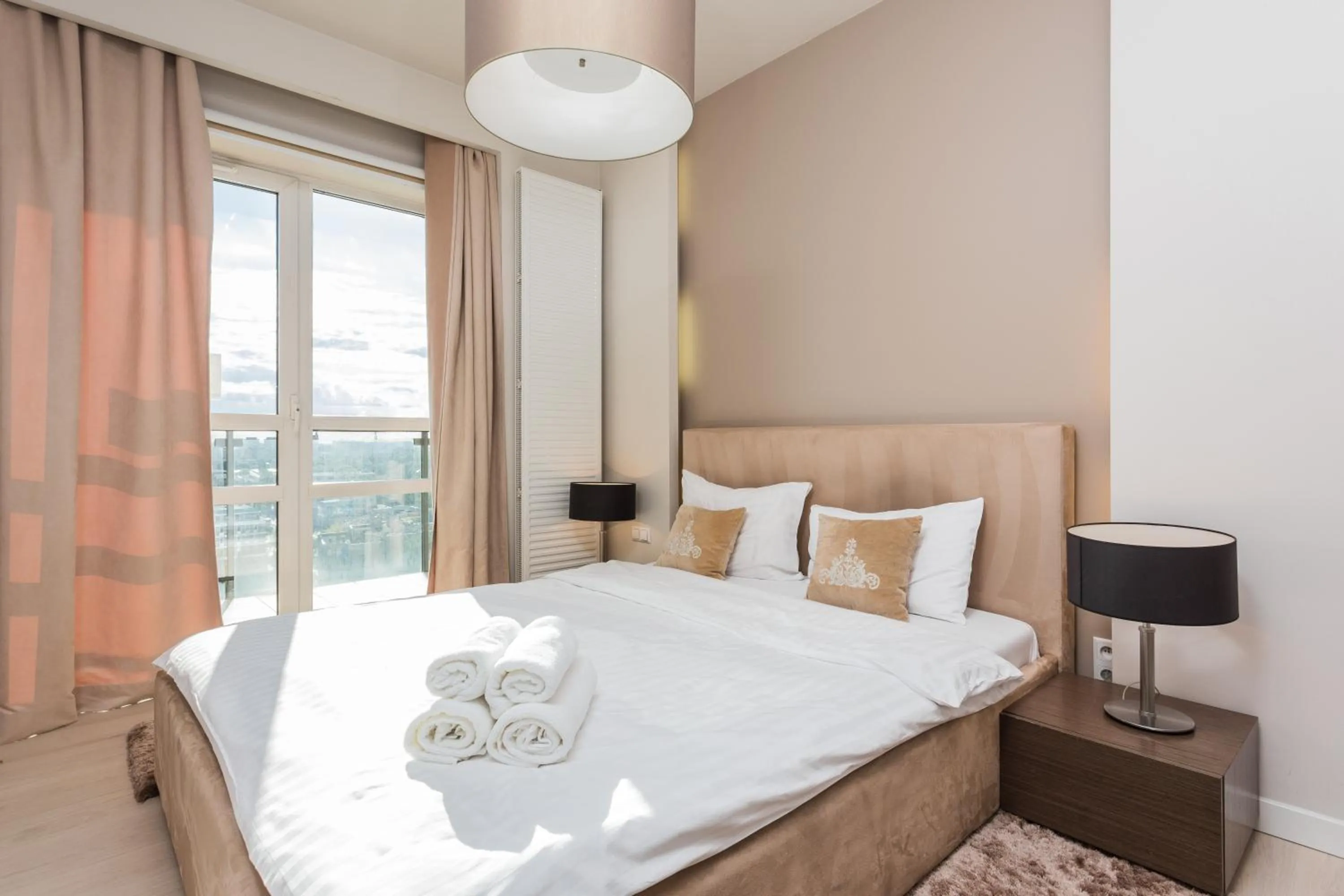 Photo of the whole room, Bed in Platinum Residence