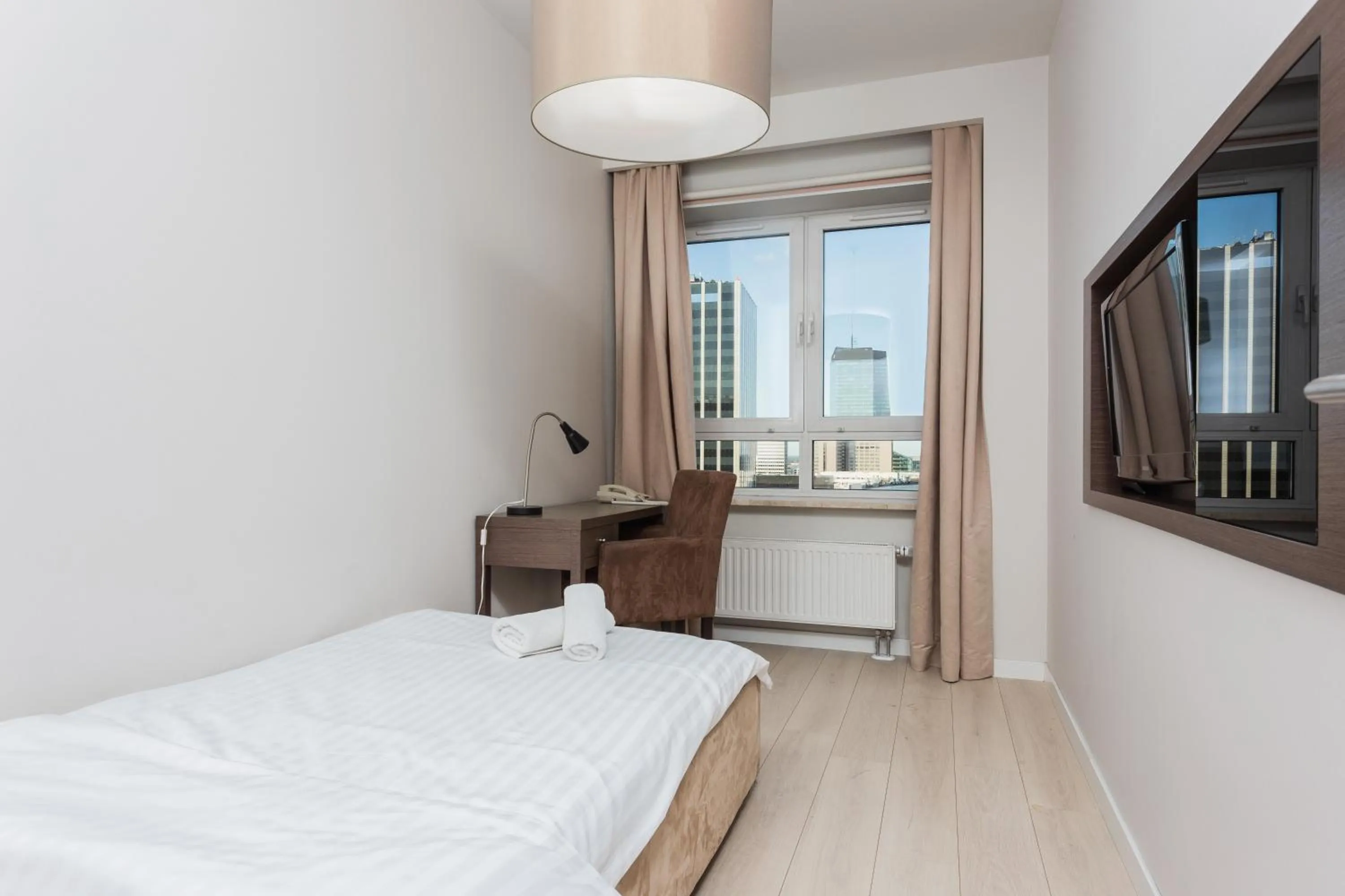 Photo of the whole room, Bed in Platinum Residence