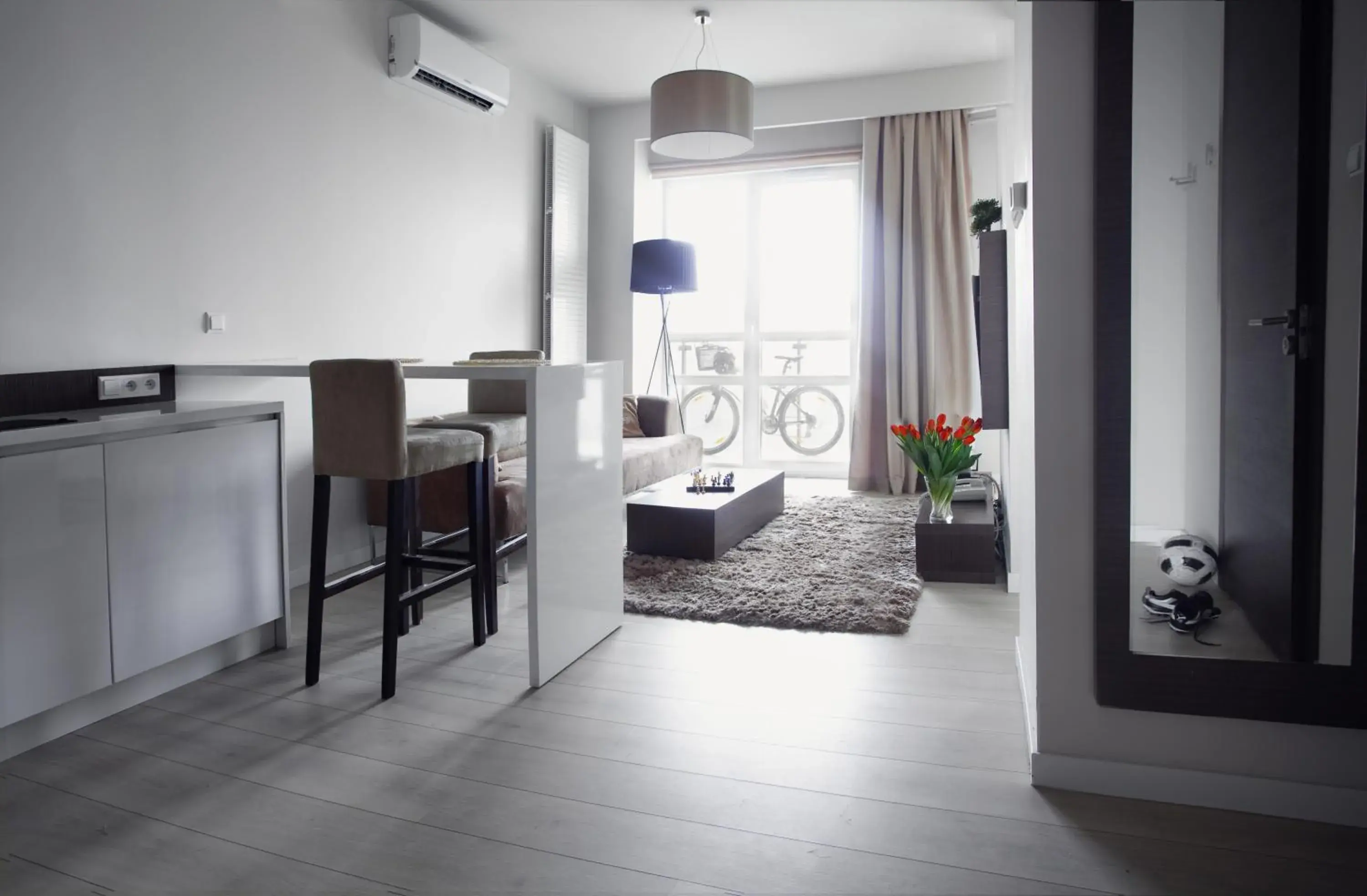 Kitchen or kitchenette, Bed in Platinum Residence Kitchen or kitchenette, Bed in Platinum Residence