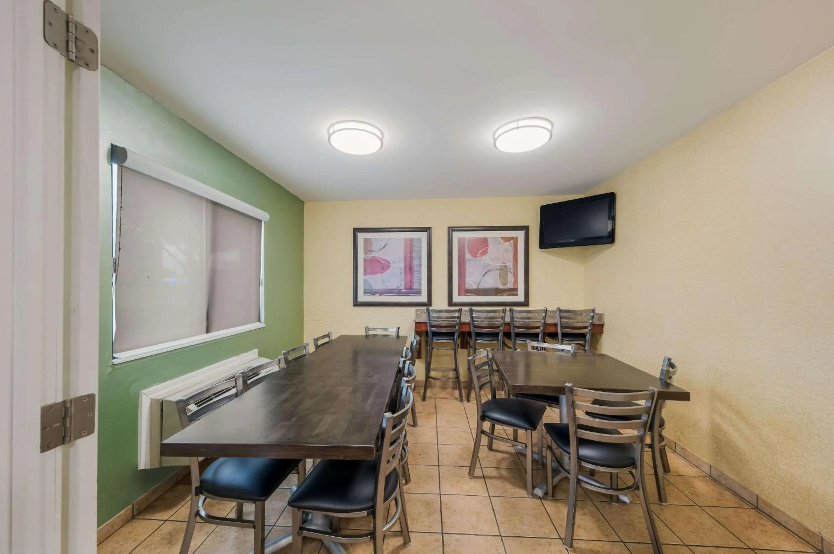 Breakfast in Quality Inn - Denton