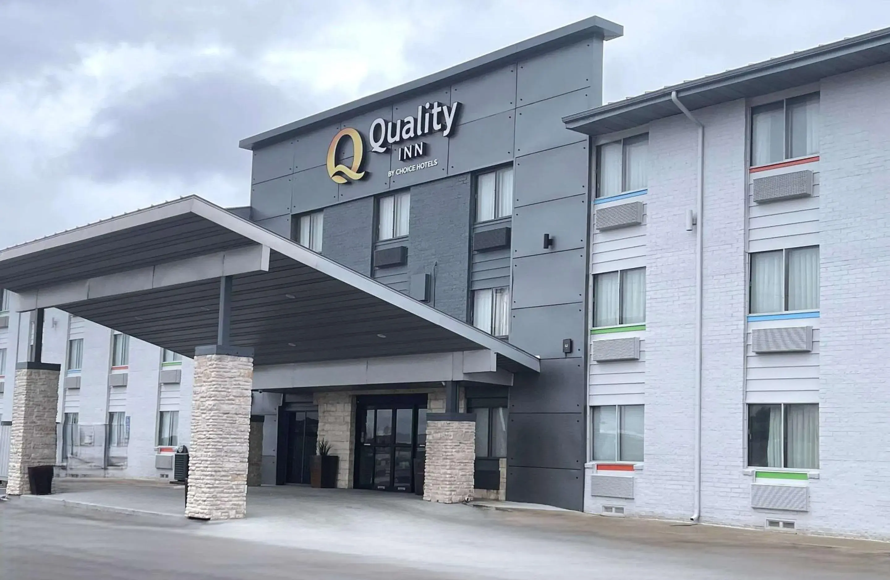 Property building in Quality Inn - Denton Property building in Quality Inn - Denton