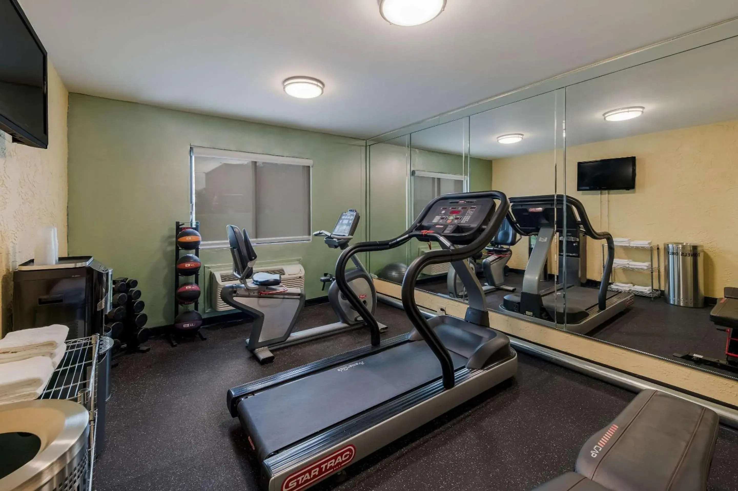 Fitness centre/facilities, Fitness Center/Facilities in Quality Inn - Denton