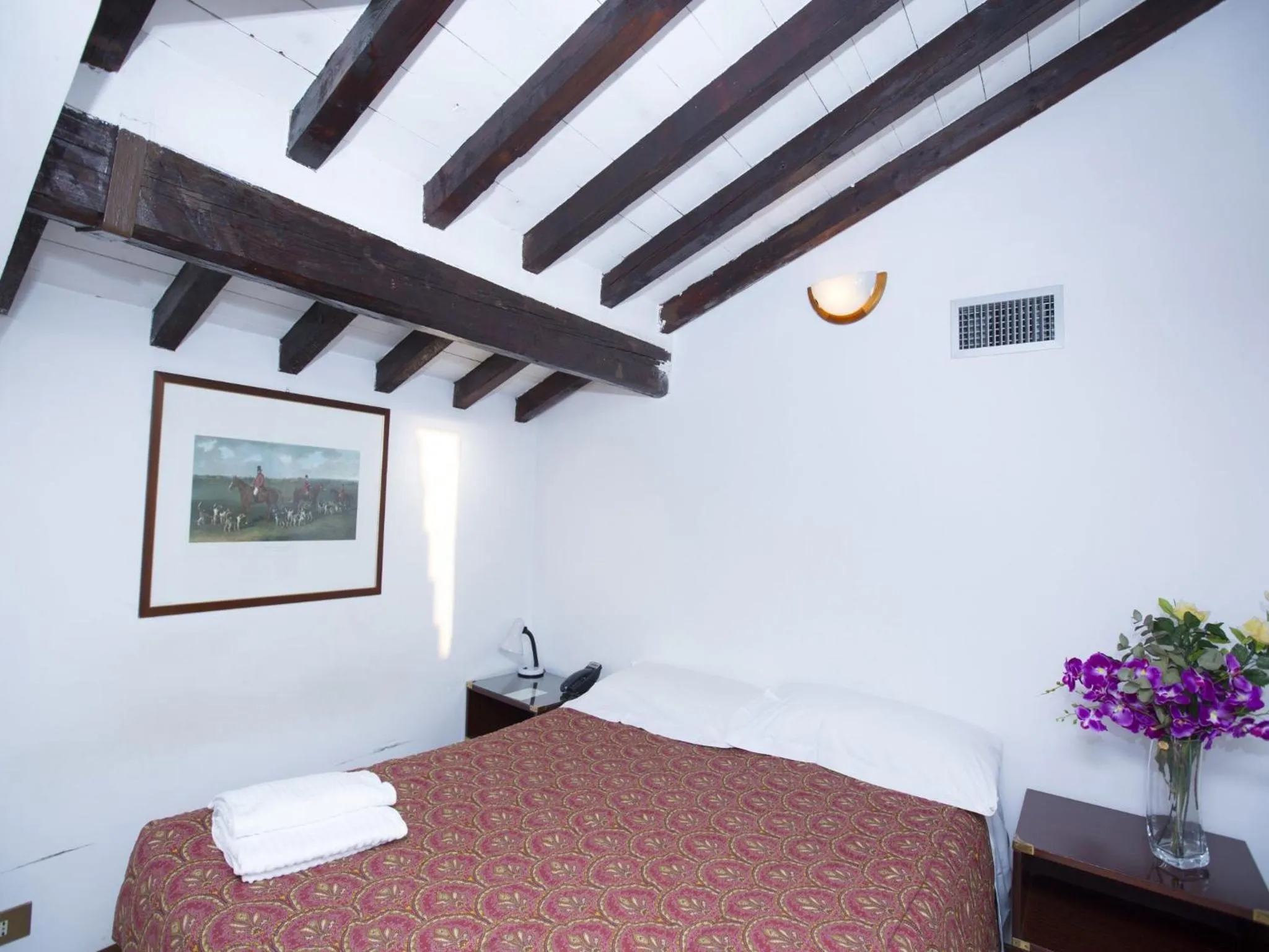 Bed in Hotel Residence Villa Tassoni