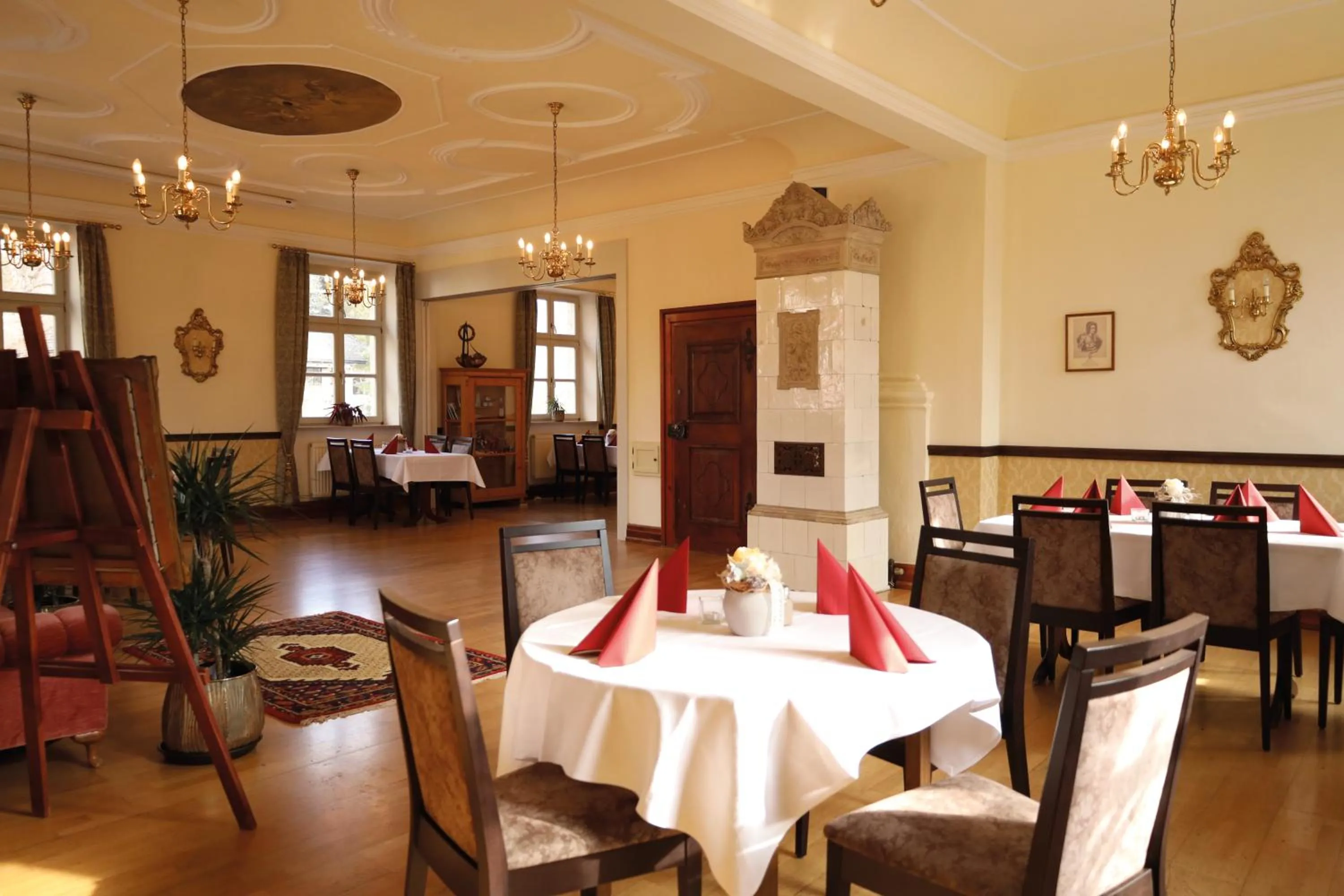 Restaurant/places to eat in Landschloss Ernestgrün