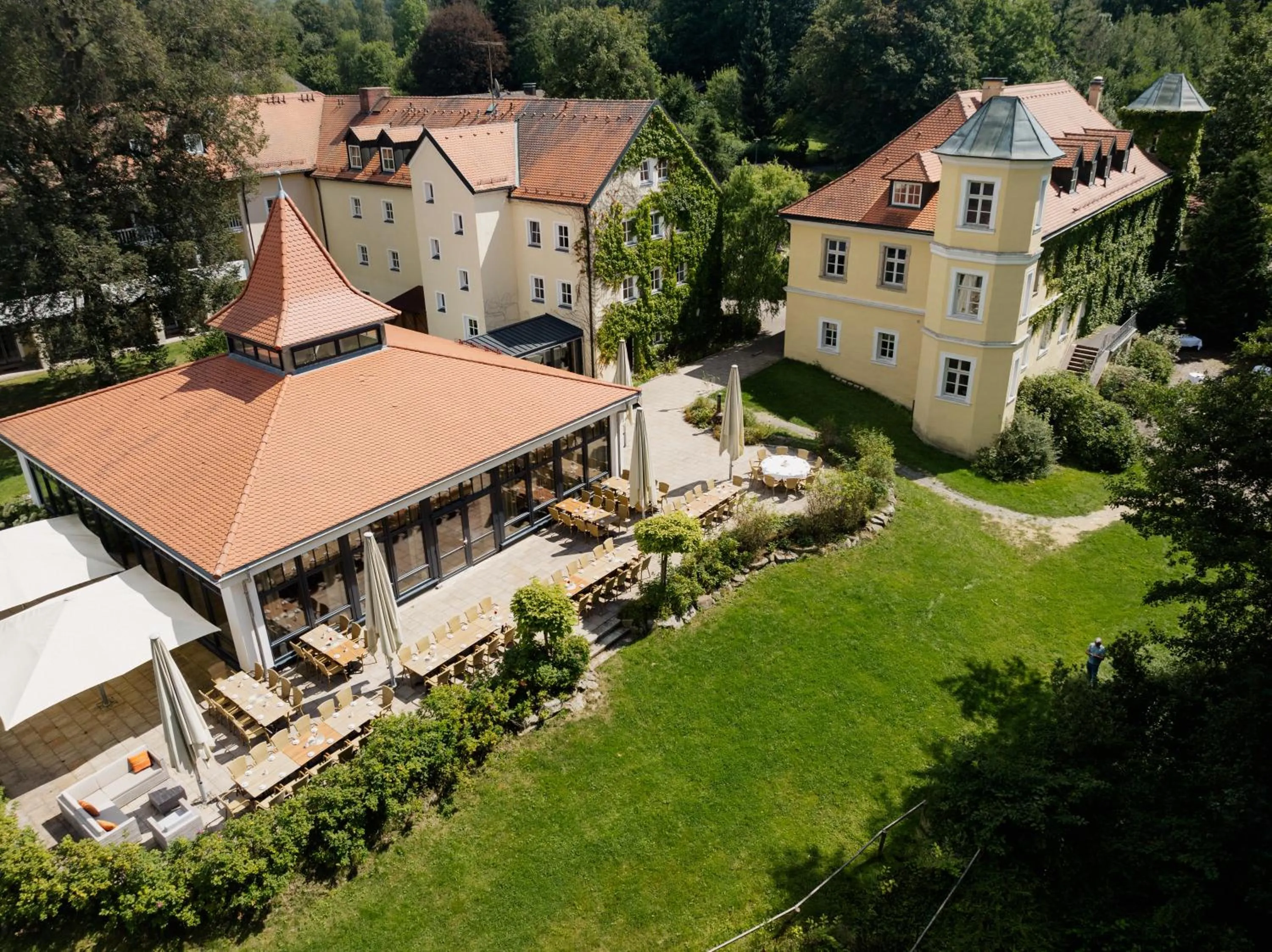 Property building in Landschloss Ernestgrün