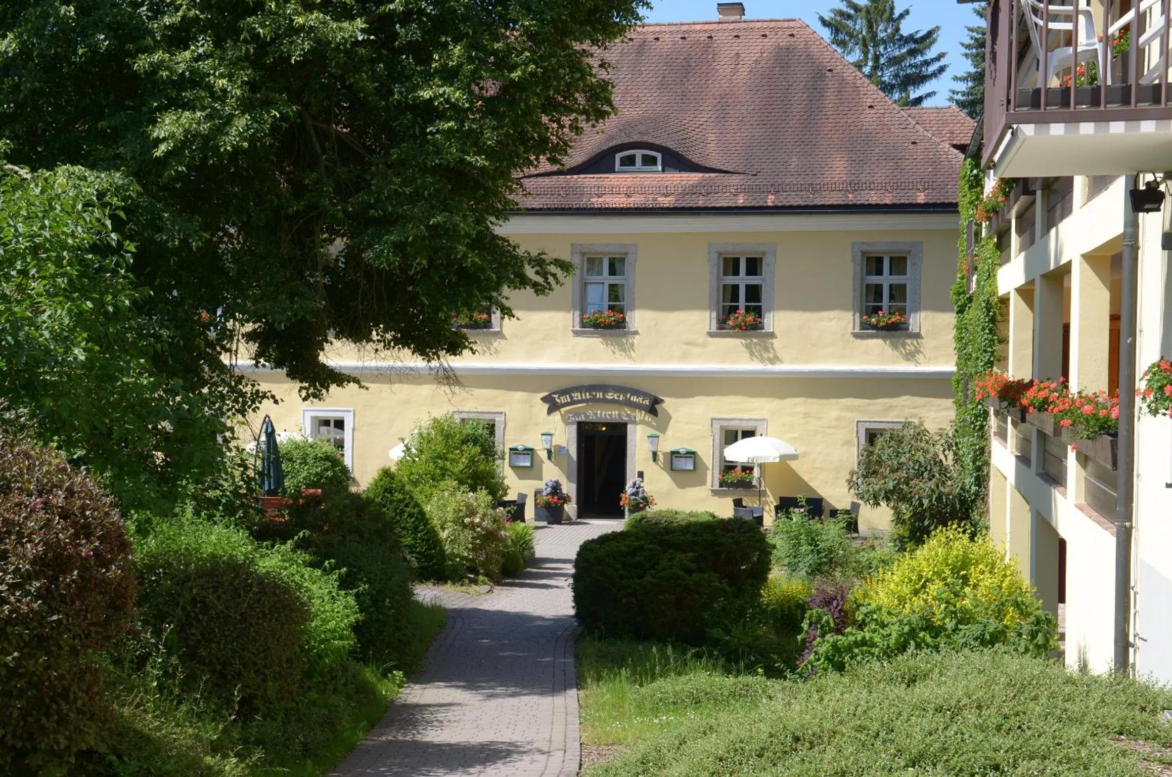 Facade/entrance in Landschloss Ernestgrün