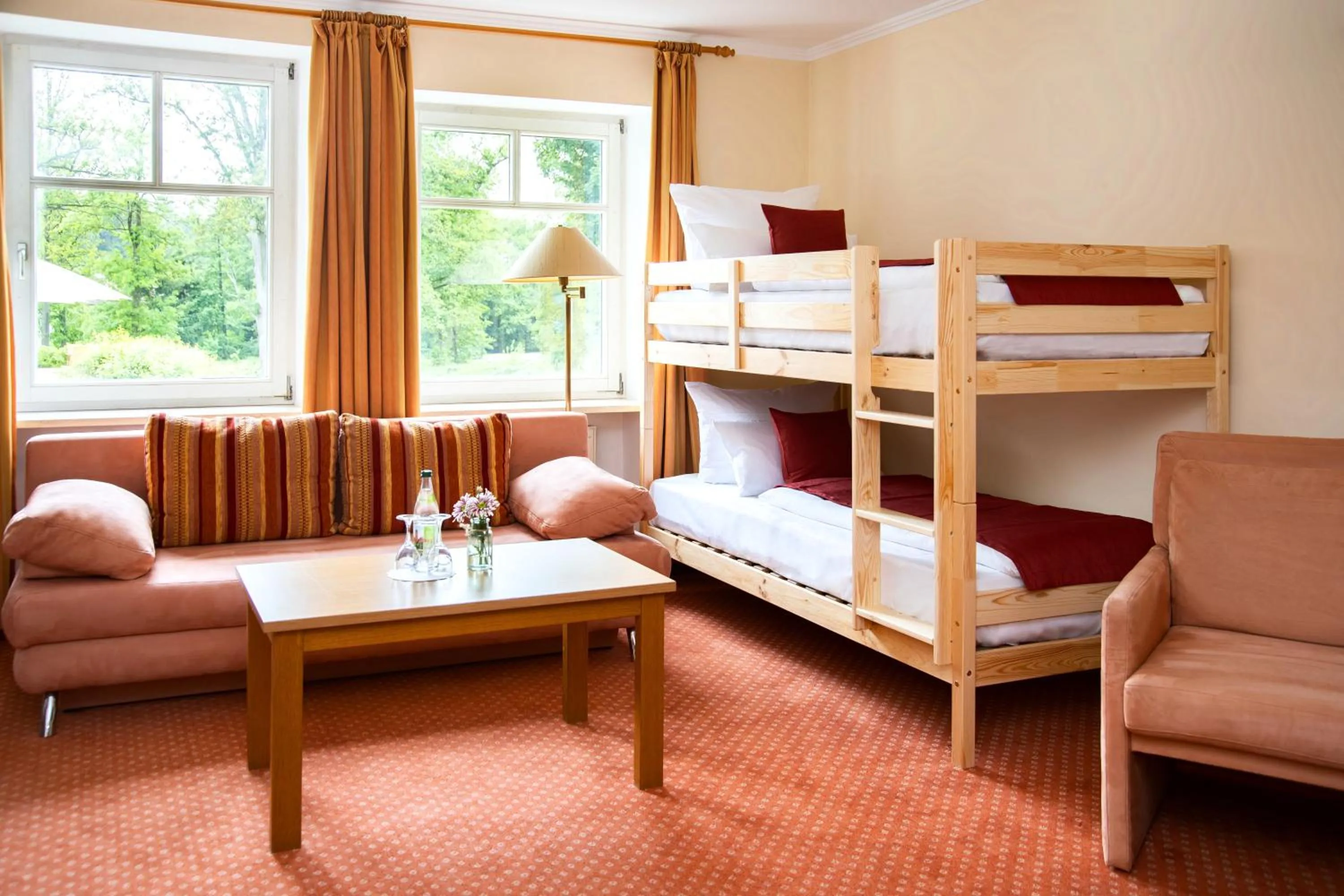 bunk bed in Landschloss Ernestgrün