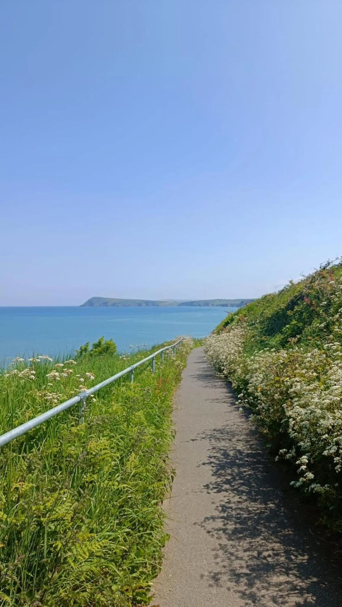 Hiking in Rose and Crown Hotel & Hope and Anchor Bar