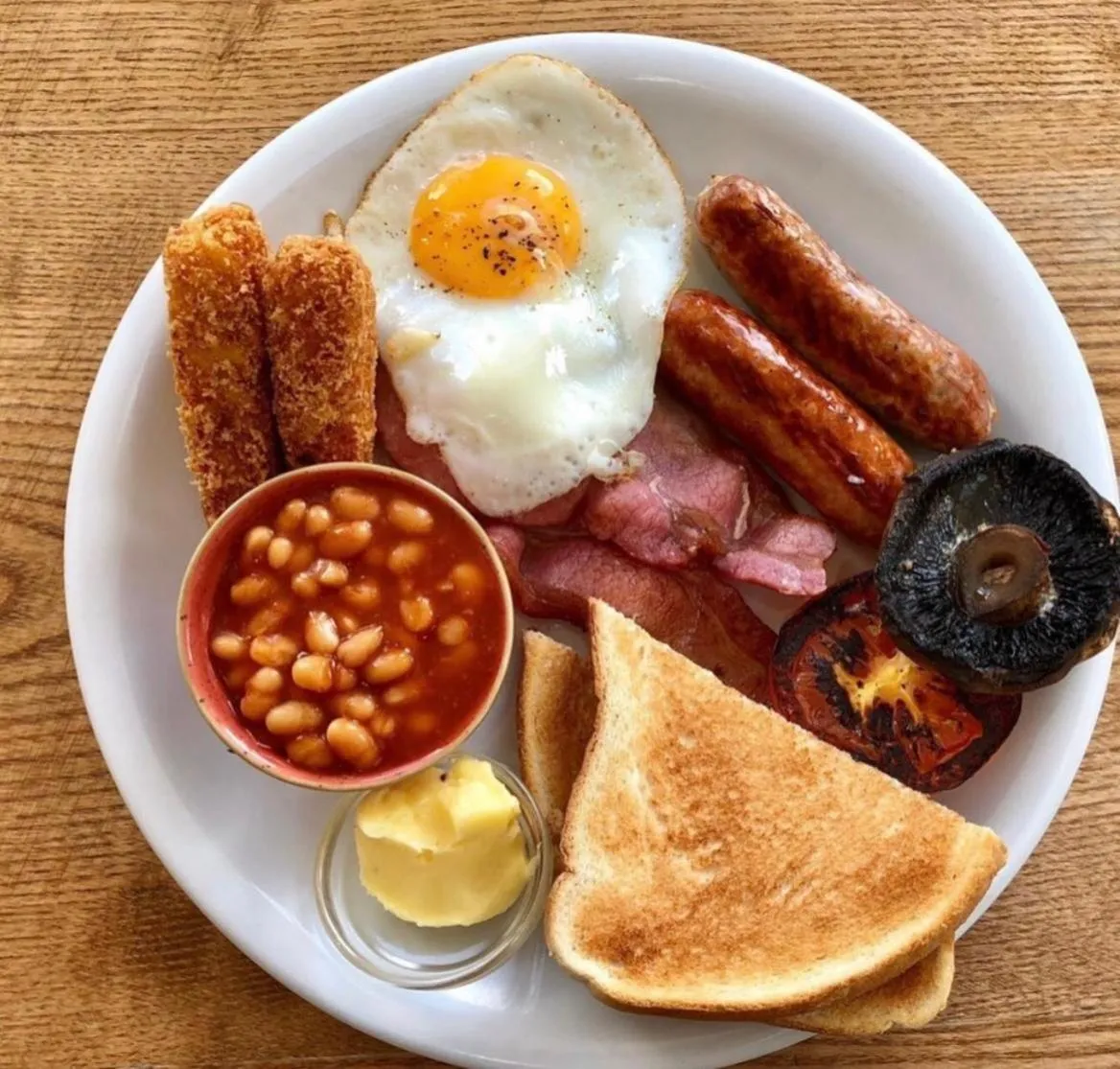 Breakfast in Rose and Crown Hotel & Hope and Anchor Bar