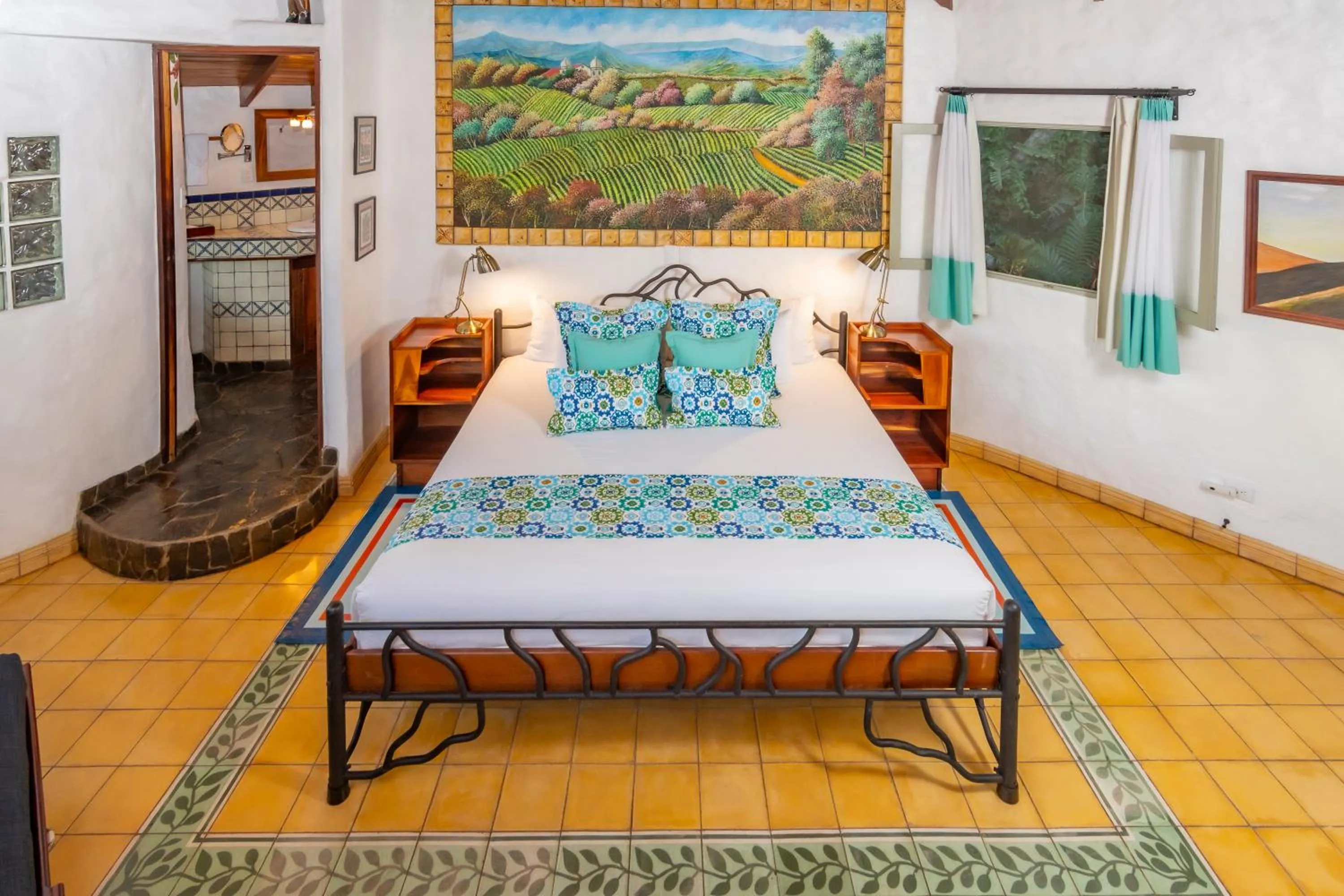 Bed in Finca Rosa Blanca Coffee Farm and Inn