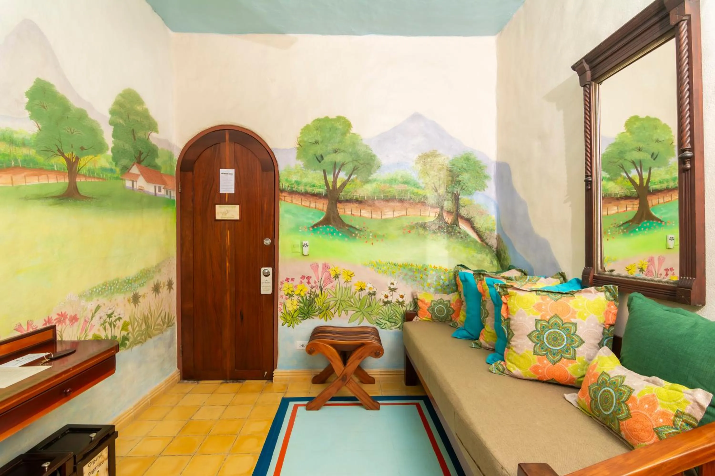 Living room in Finca Rosa Blanca Coffee Farm and Inn